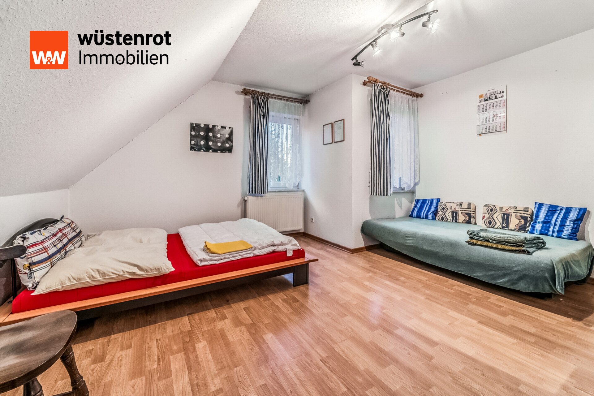 Immobilienangebot - Bösel - Alle - Geräumiges Wohnhaus mit Doppelgarage und vielfältigen Nutzungsmöglichkeiten in begehrter Wohnlage