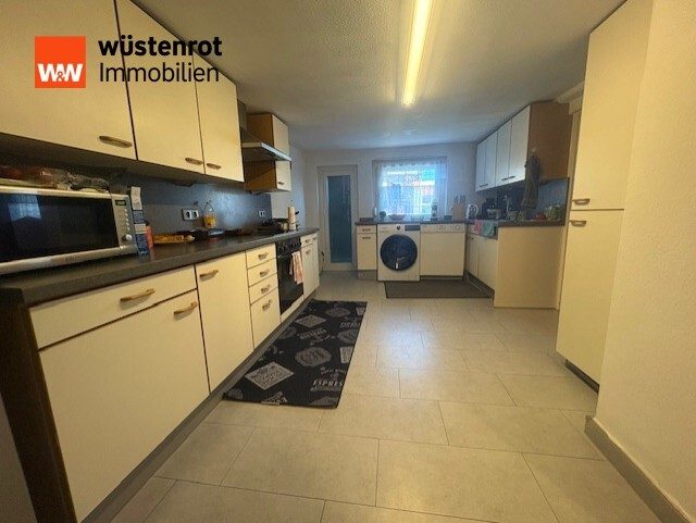 Immobilienangebot - Pforzheim / Büchenbronn - Alle - Attraktives renoviertes Einfamilienhaus mit großer ausgebauter Scheune in Pforzheim-Büchenbronn