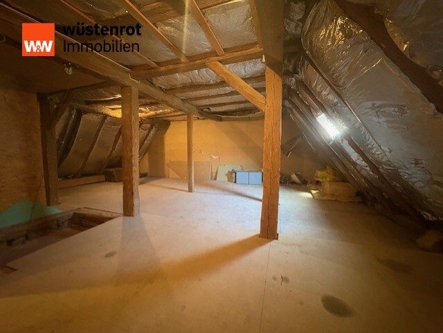 Immobilienangebot - Pforzheim / Büchenbronn - Alle - Attraktives renoviertes Einfamilienhaus mit großer ausgebauter Scheune in Pforzheim-Büchenbronn