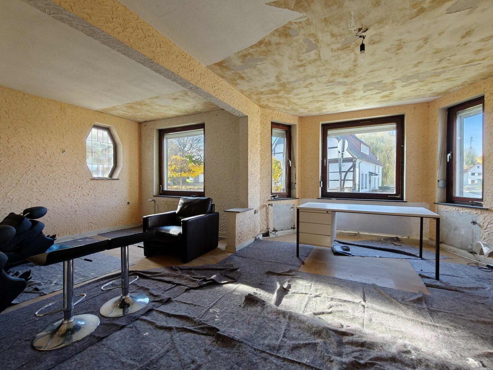 Immobilienangebot - Kalletal / Langenholzhausen - Alle - Sanieren, einziehen, wohlfühlen! Ein- bis Zweifamilienhaus in Kalletal- Langenholzhausen
