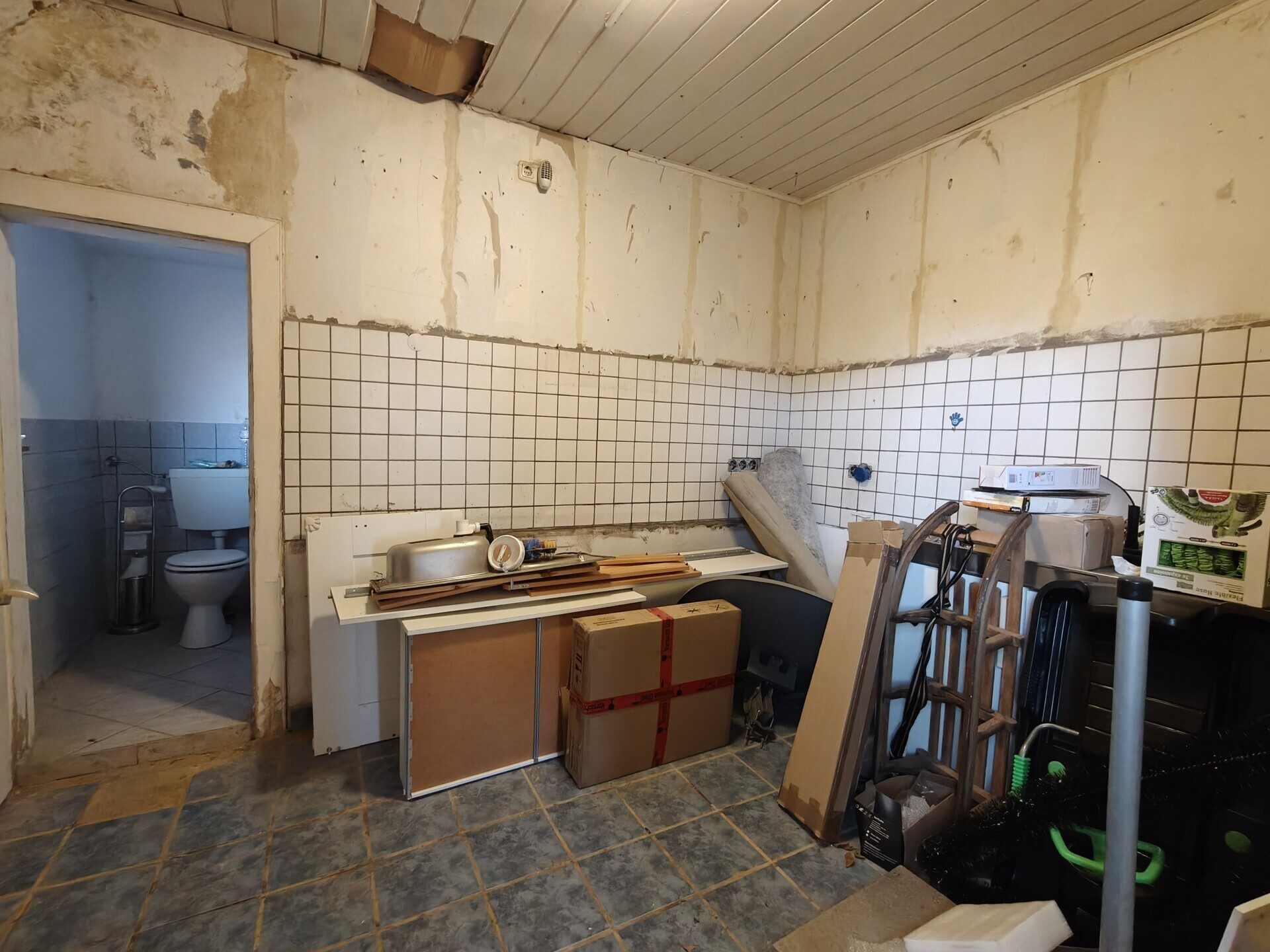 Immobilienangebot - Kalletal / Langenholzhausen - Alle - Sanieren, einziehen, wohlfühlen! Ein- bis Zweifamilienhaus in Kalletal- Langenholzhausen