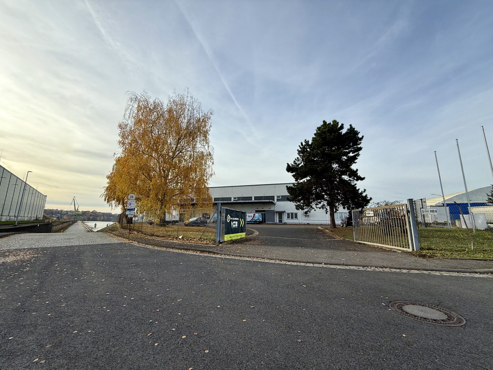 Immobilienangebot - Bamberg - Alle - Attraktive Bürofläche im Bamberger Hafen zu vermieten