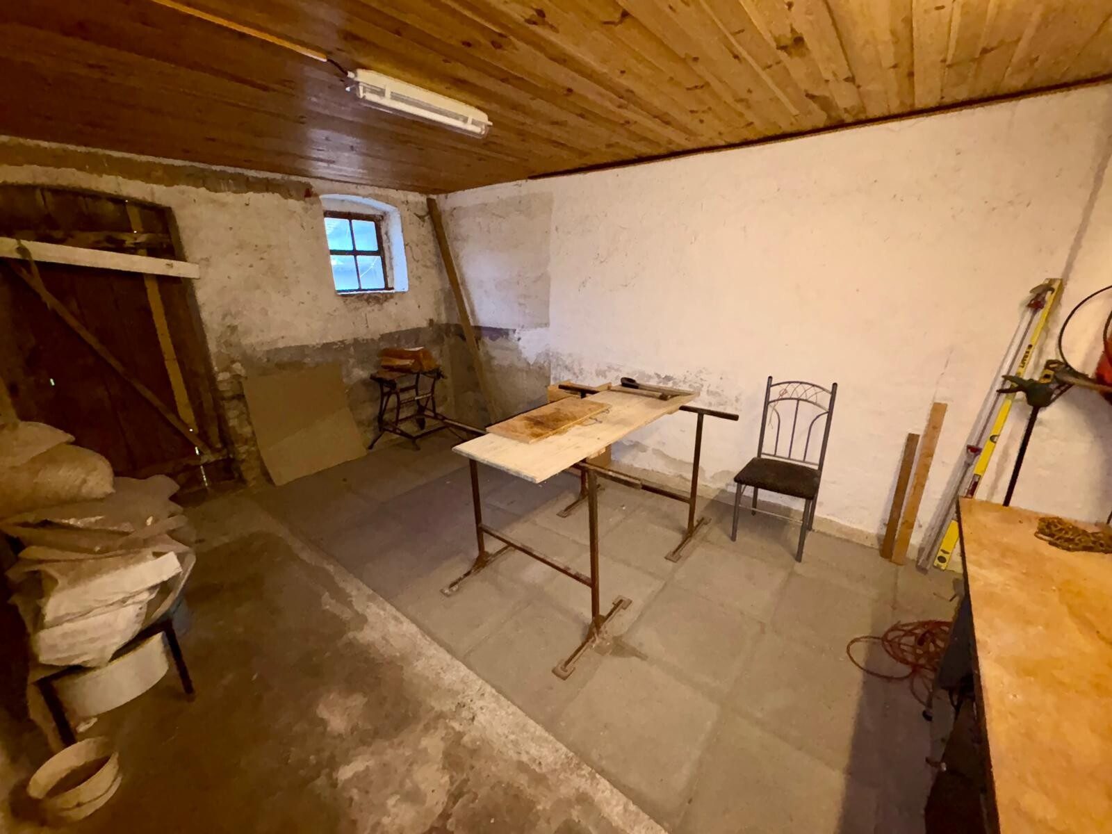 Immobilienangebot - Illmersdorf - Alle - Ländliches Anwesen mit Scheune, Werkstatt & 1.925 m² Grundstück in Illmersdorf