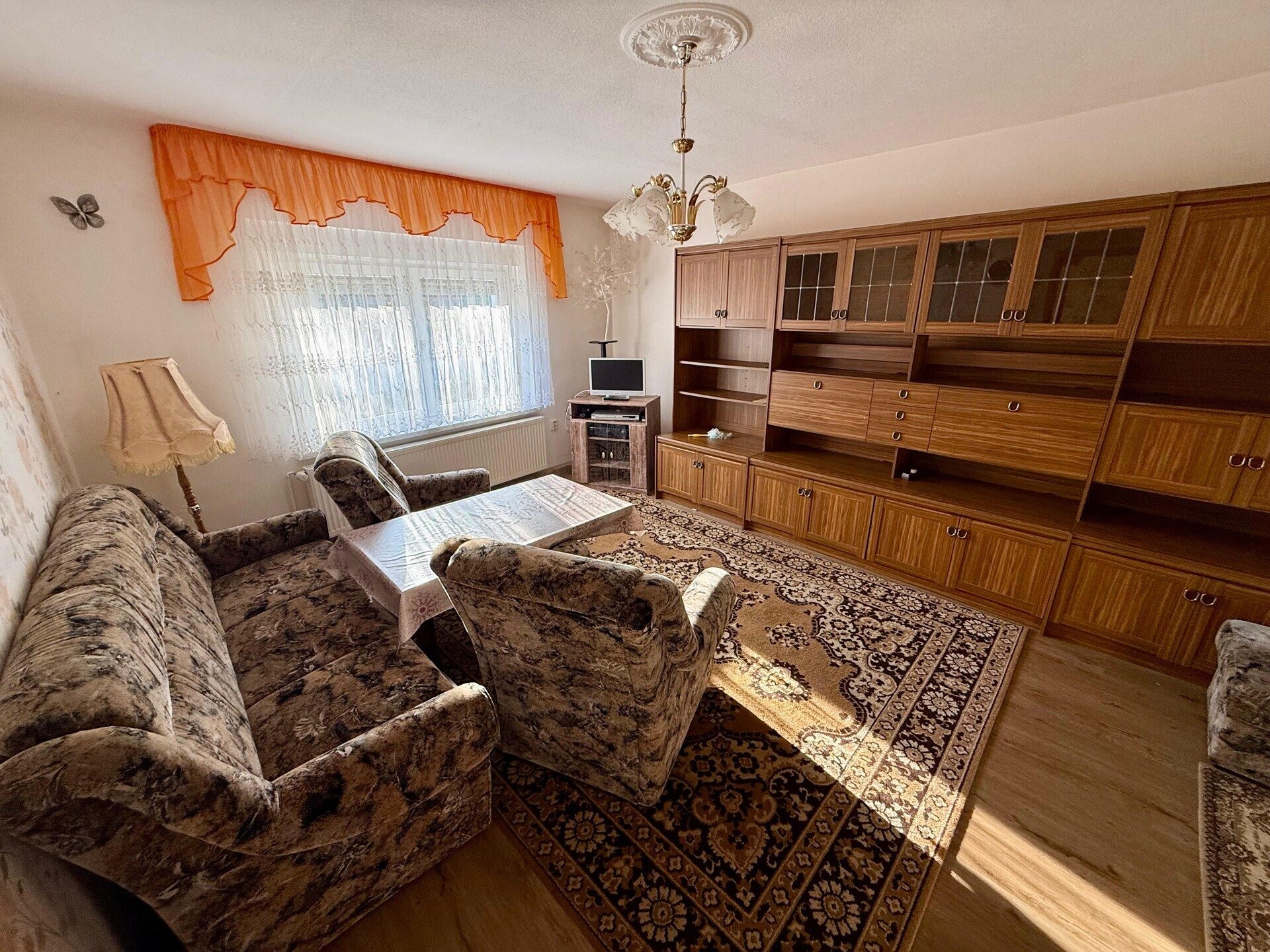 Immobilienangebot - Illmersdorf - Alle - Ländliches Anwesen mit Scheune, Werkstatt & 1.925 m² Grundstück in Illmersdorf