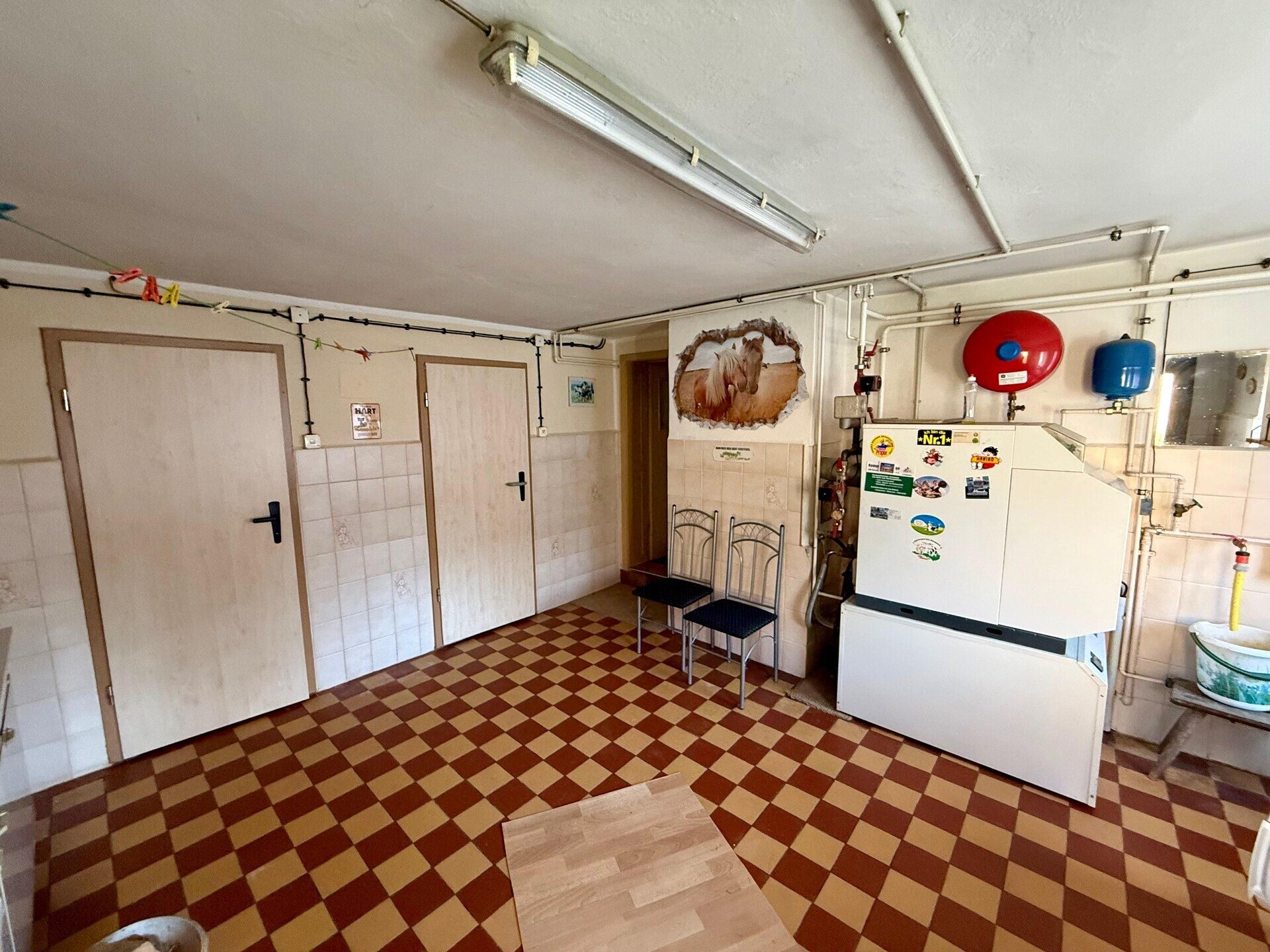 Immobilienangebot - Illmersdorf - Alle - Ländliches Anwesen mit Scheune, Werkstatt & 1.925 m² Grundstück in Illmersdorf