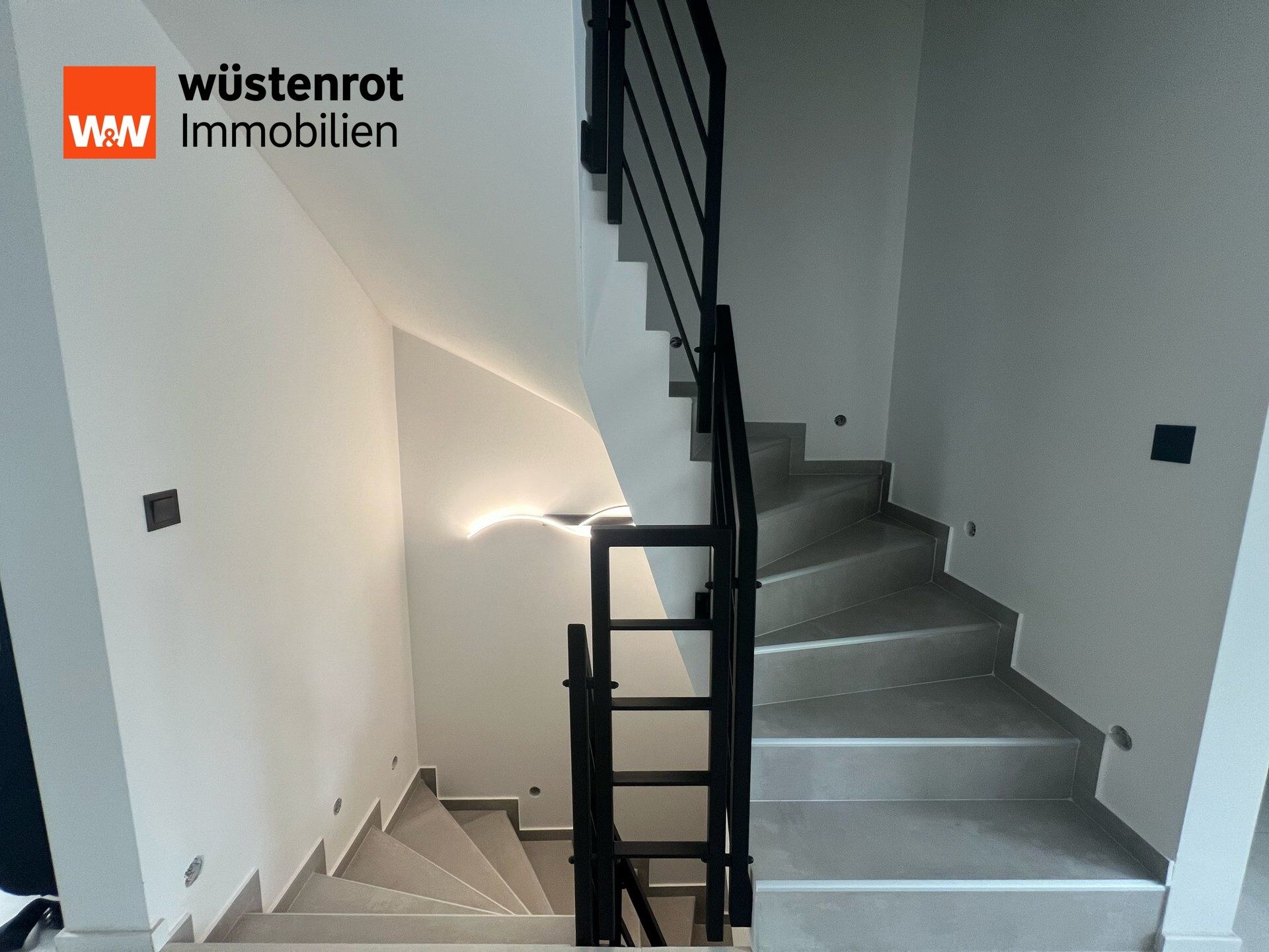 Immobilienangebot - Stuttgart Zuffenhausen / Zuffenhausen - Alle - Moderne, hochwertig ausgestattete Doppelhaushälfte in Zuffenhausen–Ihr neues Zuhause wartet auf Sie!