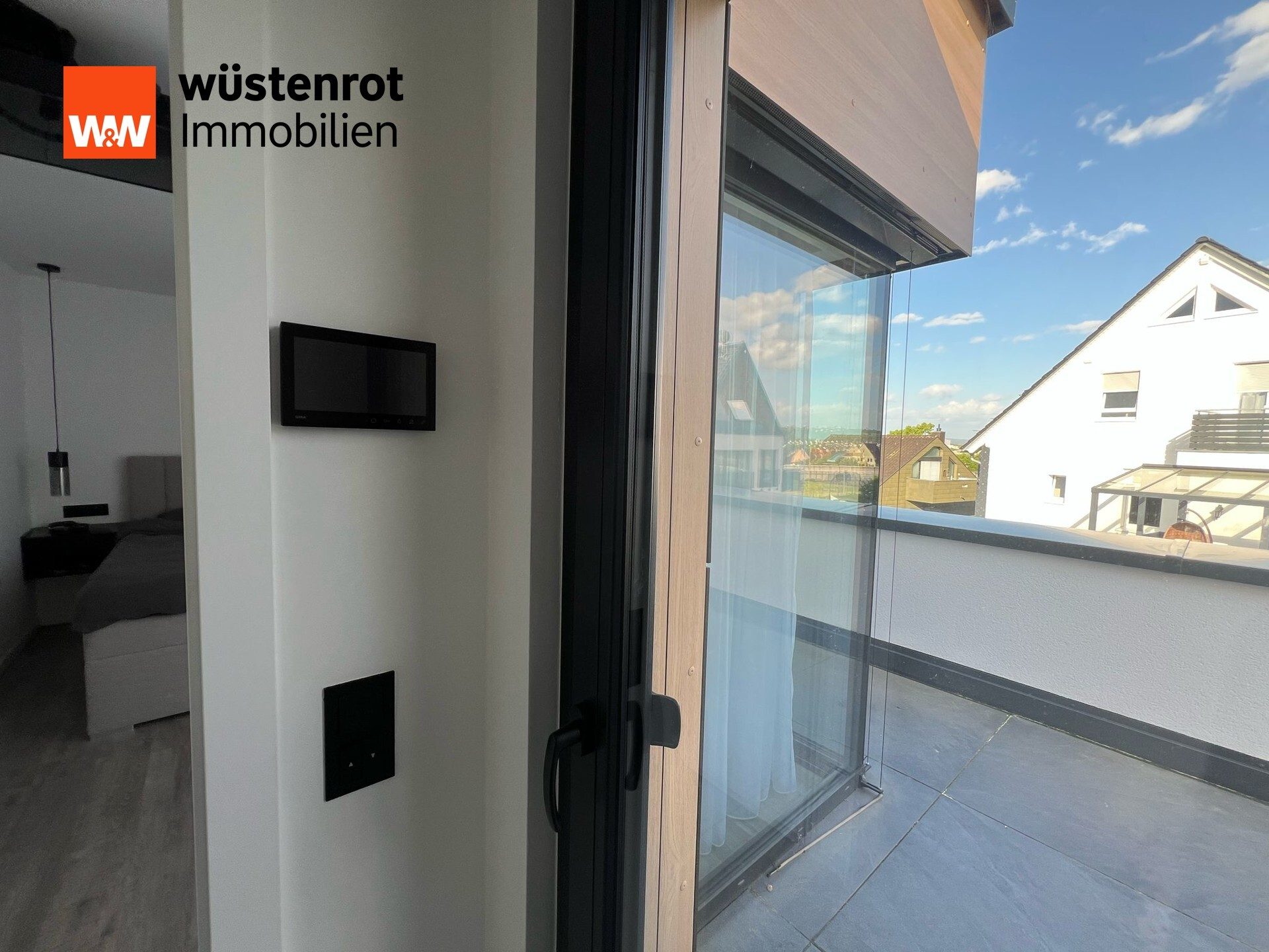 Immobilienangebot - Stuttgart Zuffenhausen / Zuffenhausen - Alle - Moderne, hochwertig ausgestattete Doppelhaushälfte in Zuffenhausen–Ihr neues Zuhause wartet auf Sie!