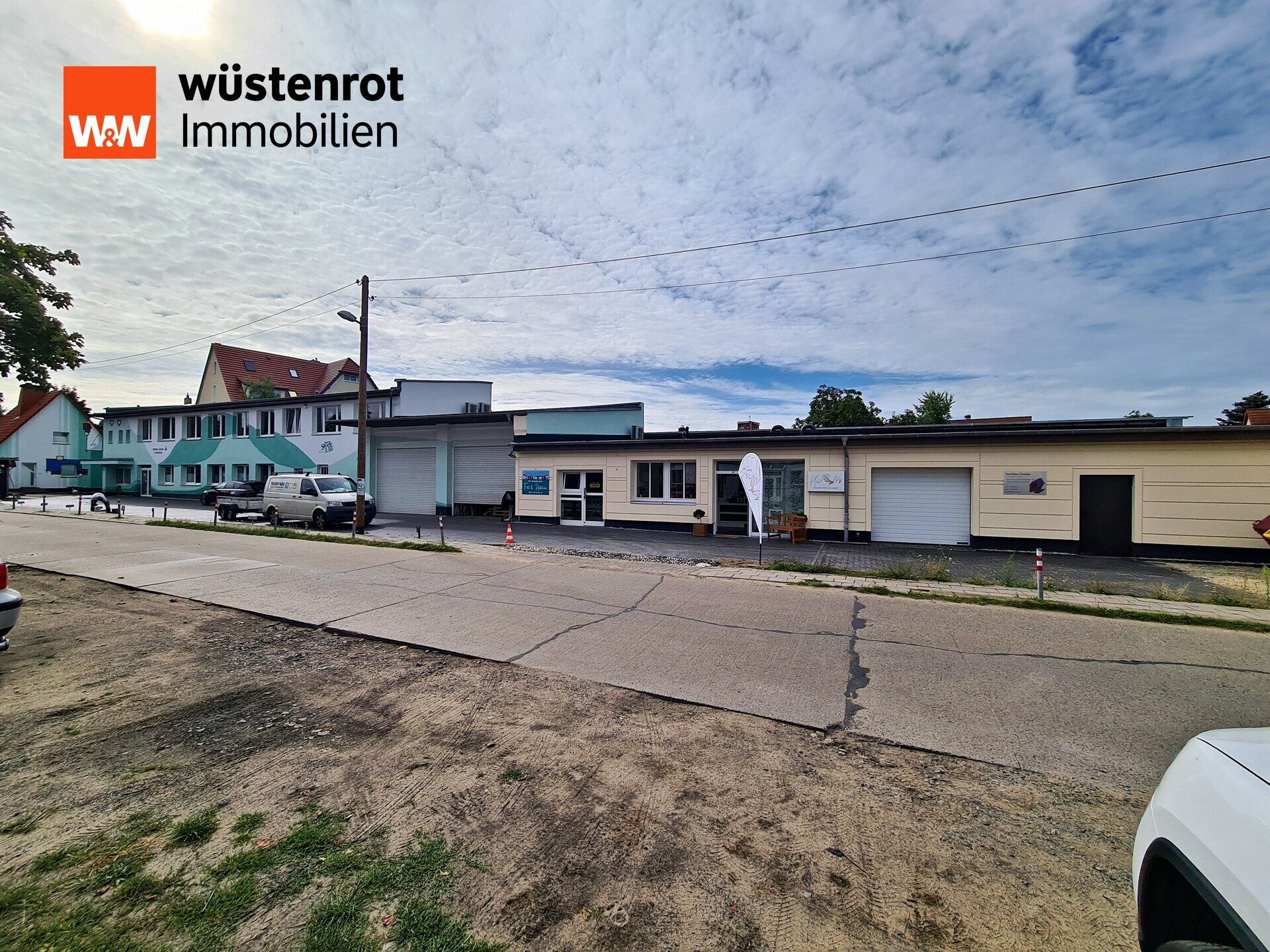 Immobilienangebot - Berlin / Mahlsdorf - Alle - Büro oder Praxisfläche ebenerdig Erdgeschoss Straßenzugang, klimatisiert, kl.Pantryküche 26 m²