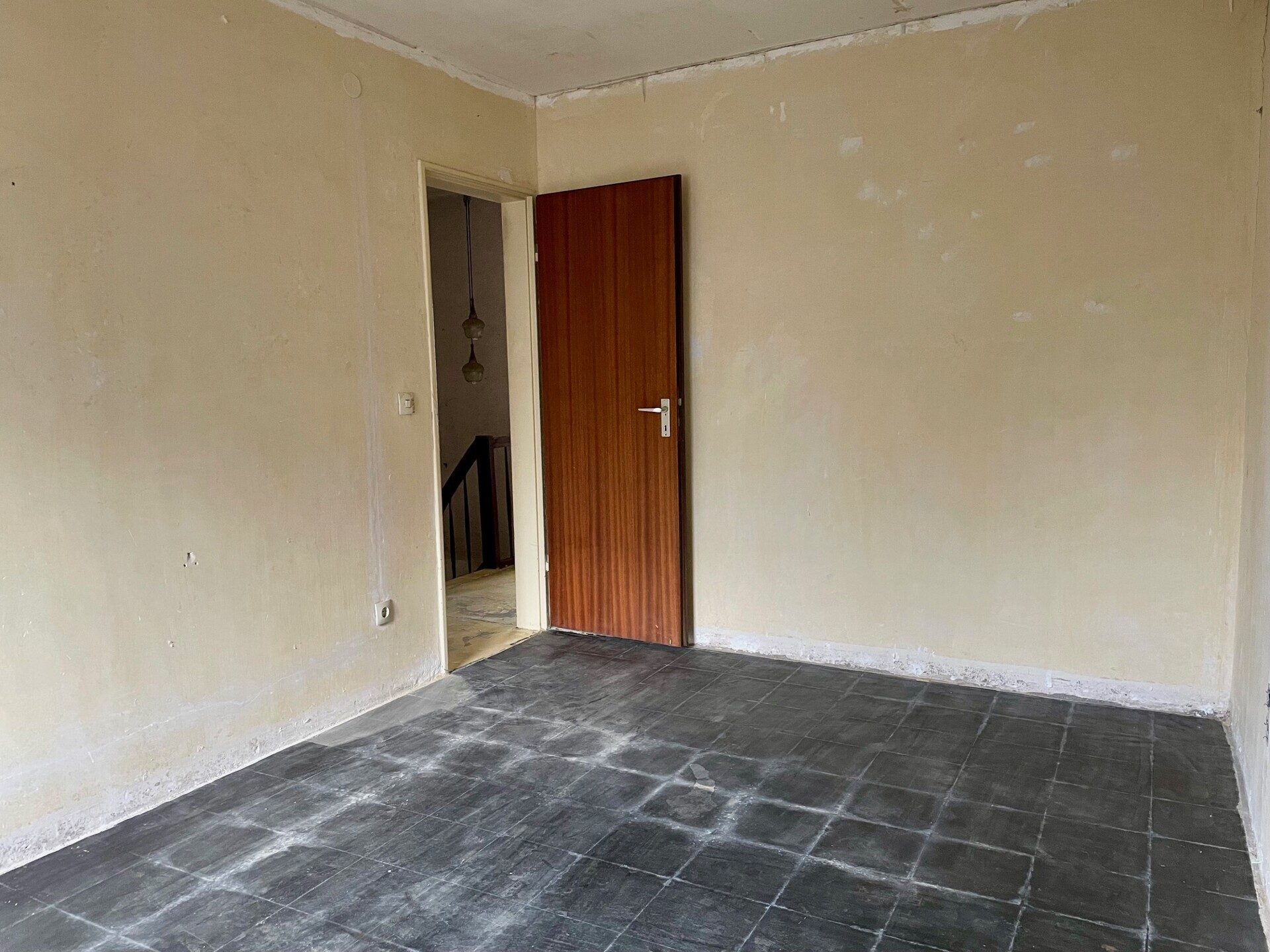 Immobilienangebot - Niddatal / Assenheim - Alle - RESERVIERT! Einfamilienhaus mit großem Gartenparadies – Sanierungsprojekt in bester Lage von Niddatal-Assenheim