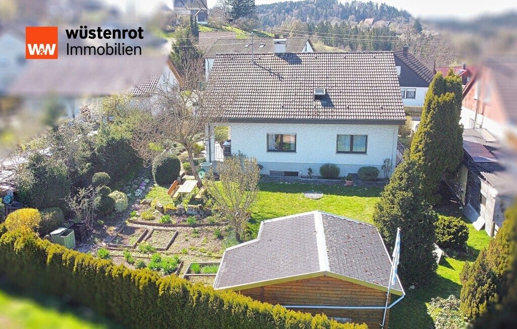 Immobilienangebot - Abtsgmünd - Alle - Generationen-Traum mit Weitblick: Viel Platz für Ihre Zukunft in Abtsgmünd-Untergröningen