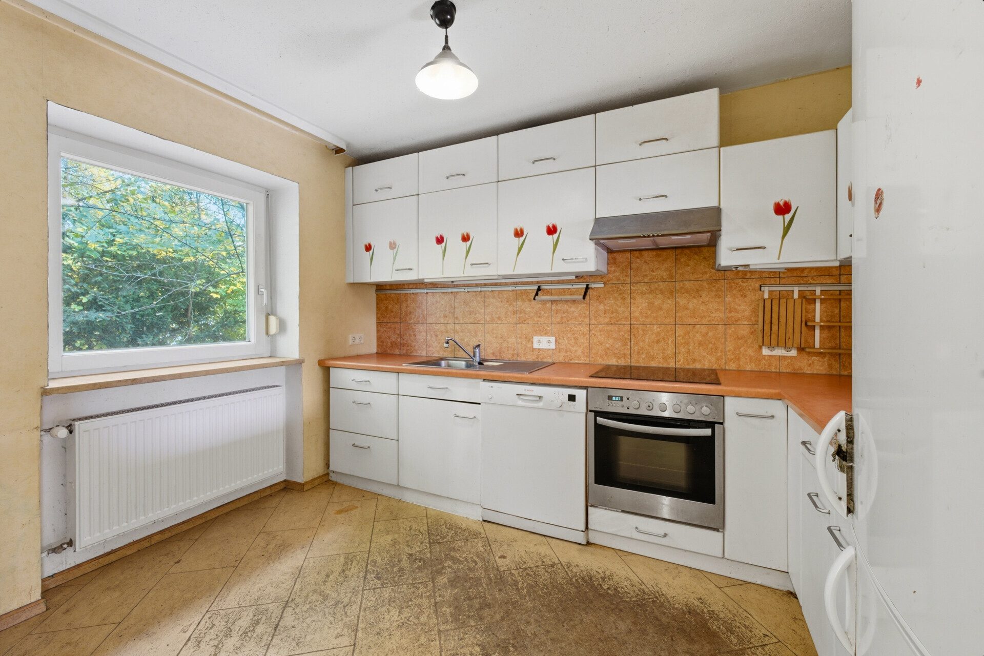 Immobilienangebot - Nürnberg - Alle - Doppelhaushälfte mit sechs Zimmern und großem Grundstück 
in ruhiger Wohnlage.

Nürnberg-Moorenbrunn