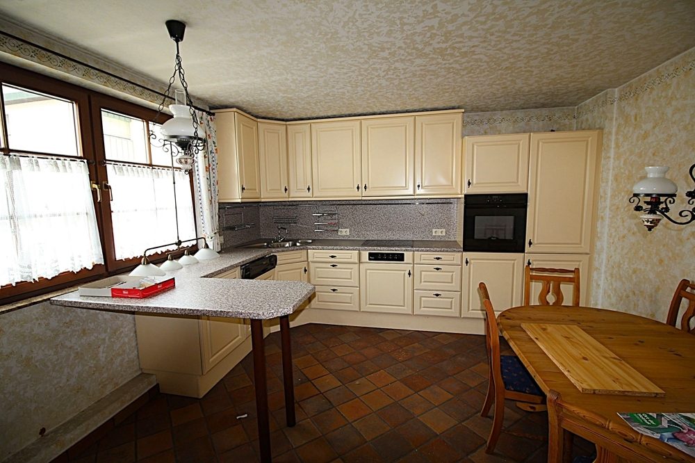 Immobilienangebot - Solingen - Alle - Kernsaniertes Einfamilienhaus mit (Bau)-Grundstück und großem Anbau mit vielen Nutzungsmöglichkeiten