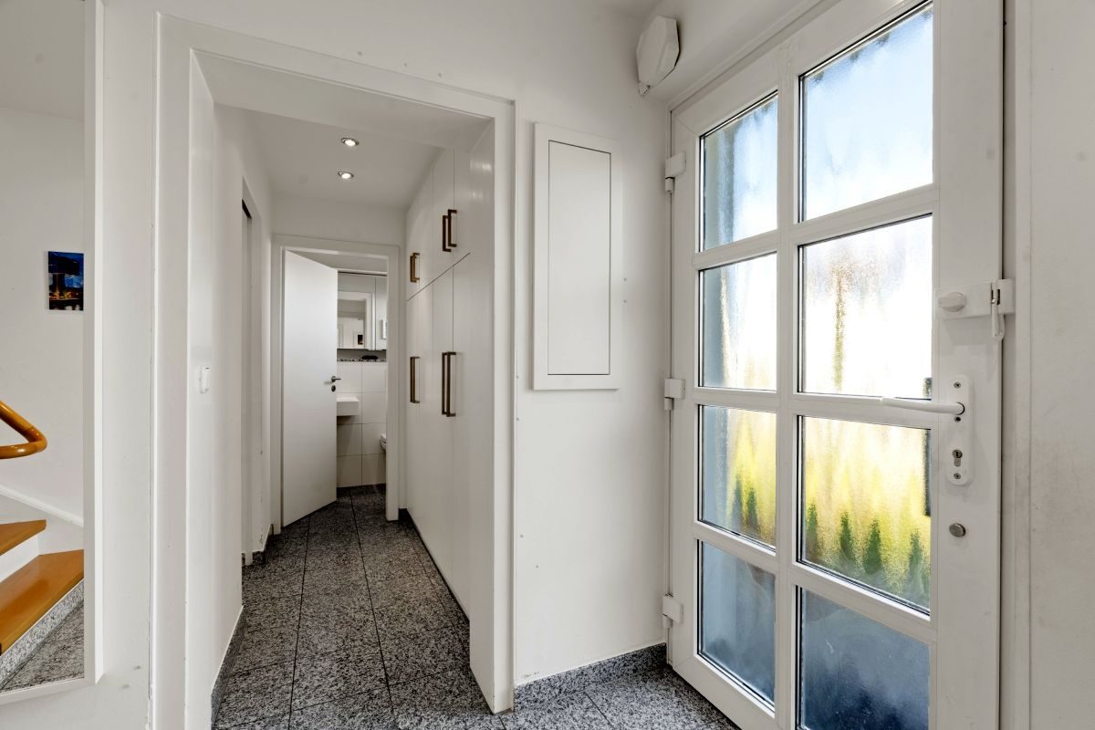 Immobilienangebot - Köln - Alle - Mit 3D-Rundgang & Video: Freistehendes Einfamilienhaus mit guter Raumaufteilung und vielen Highlights!