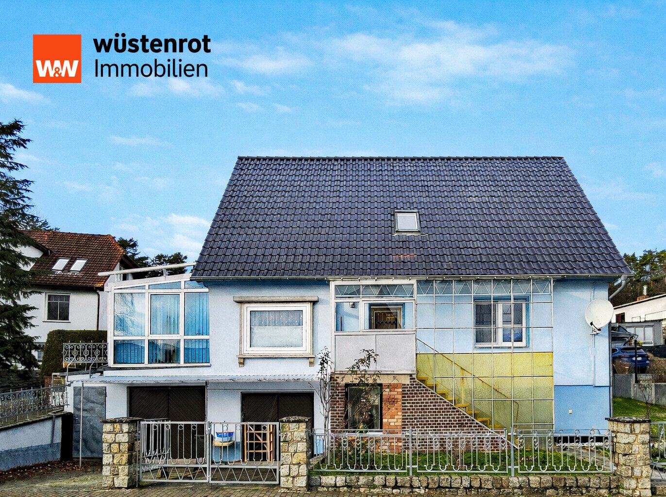 Immobilienangebot - Bansin - Alle - FÜR EINE ODER ZWEI FAMILIEN UND FAST AM STRAND: HAUS MIT WINTERGARTEN + ZWEI BÄDERN + ZWEI GARAGEN
