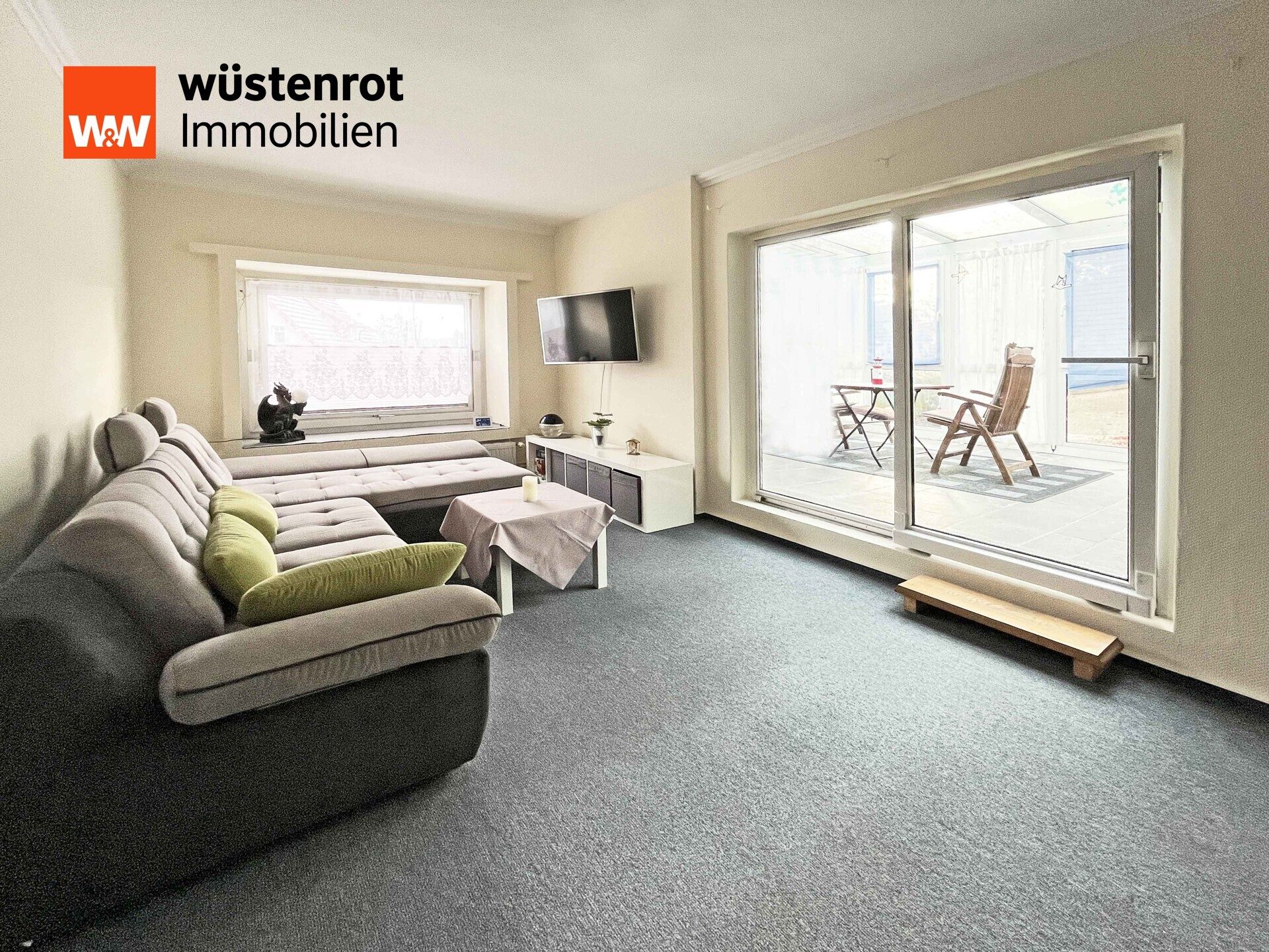 Immobilienangebot - Bansin - Alle - FÜR EINE ODER ZWEI FAMILIEN UND FAST AM STRAND: HAUS MIT WINTERGARTEN + ZWEI BÄDERN + ZWEI GARAGEN