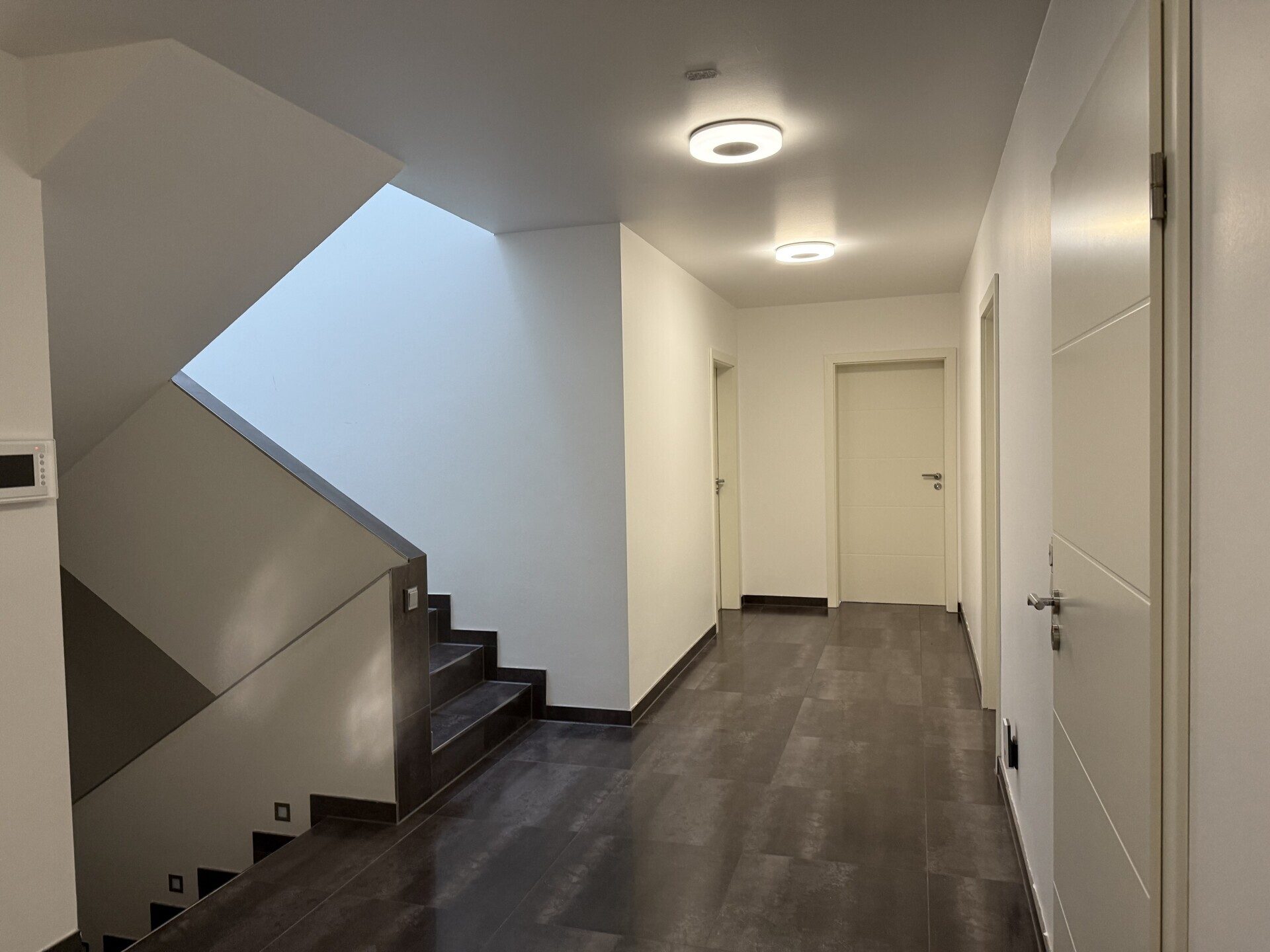 Immobilienangebot - Altlußheim - Alle - Großzügige neuwertige Stadtvilla -exklusives Wohnen auf 345m² in Altlußheim