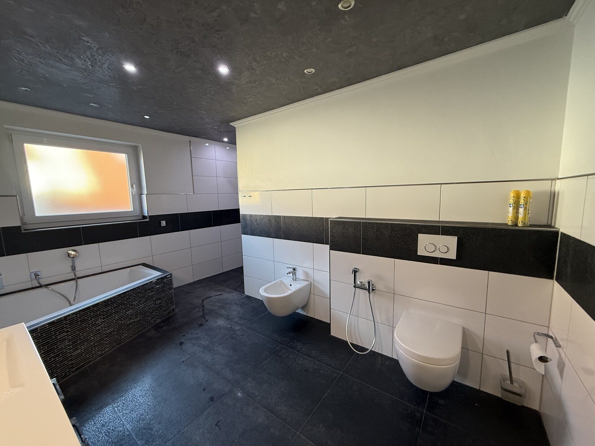 Immobilienangebot - Altlußheim - Alle - Großzügige neuwertige Stadtvilla -exklusives Wohnen auf 345m² in Altlußheim