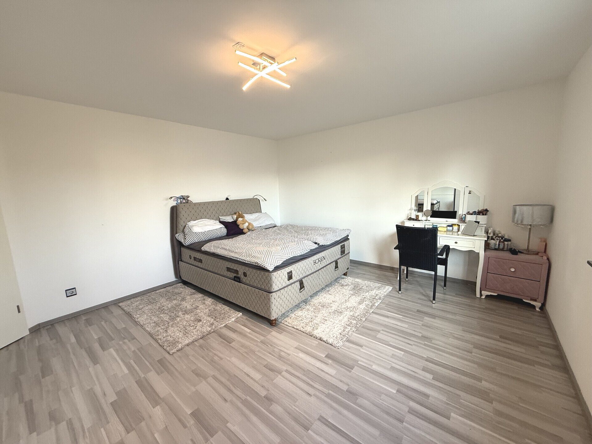 Immobilienangebot - Altlußheim - Alle - Großzügige neuwertige Stadtvilla -exklusives Wohnen auf 345m² in Altlußheim