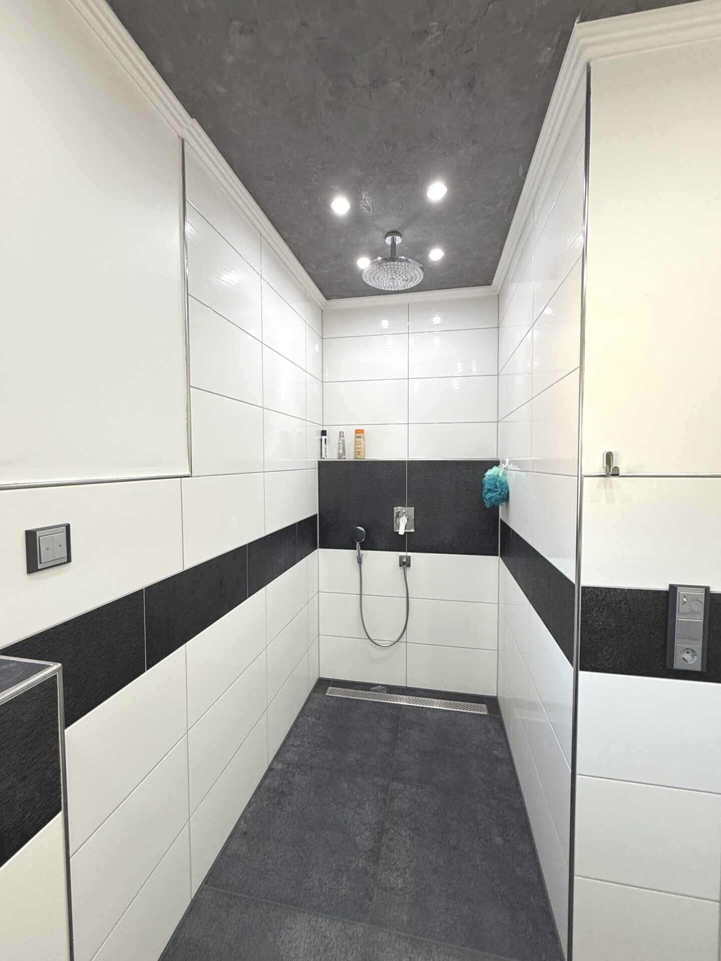 Immobilienangebot - Altlußheim - Alle - Großzügige neuwertige Stadtvilla -exklusives Wohnen auf 345m² in Altlußheim