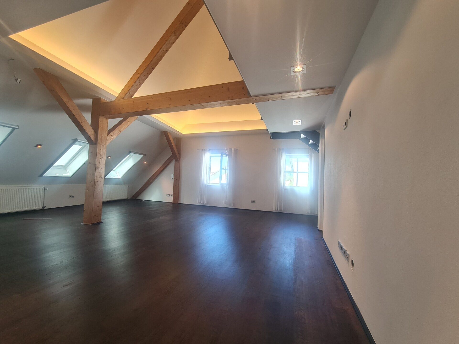 Immobilienangebot - Röhrnbach - Alle - Tolle, große Wohnung im Loft-Style. 
Auch für die Kombination aus Wohnen und Arbeiten gut geeignet.