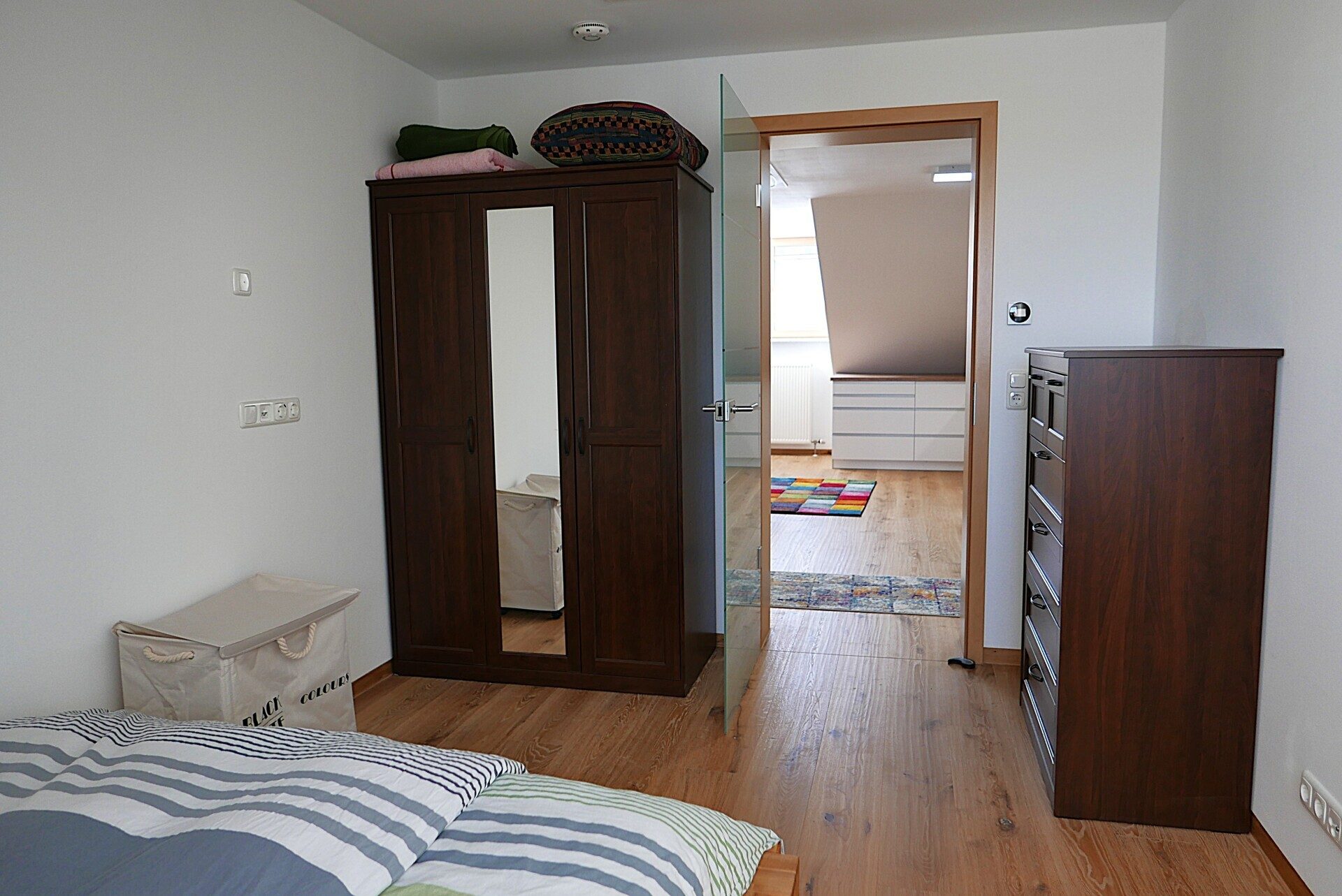 Immobilienangebot - Loßburg - Alle - Neuwertige und exclusiv ausgestattete 3-Zimmer-Eigentumswohnung am Ortsrand von Loßburg.