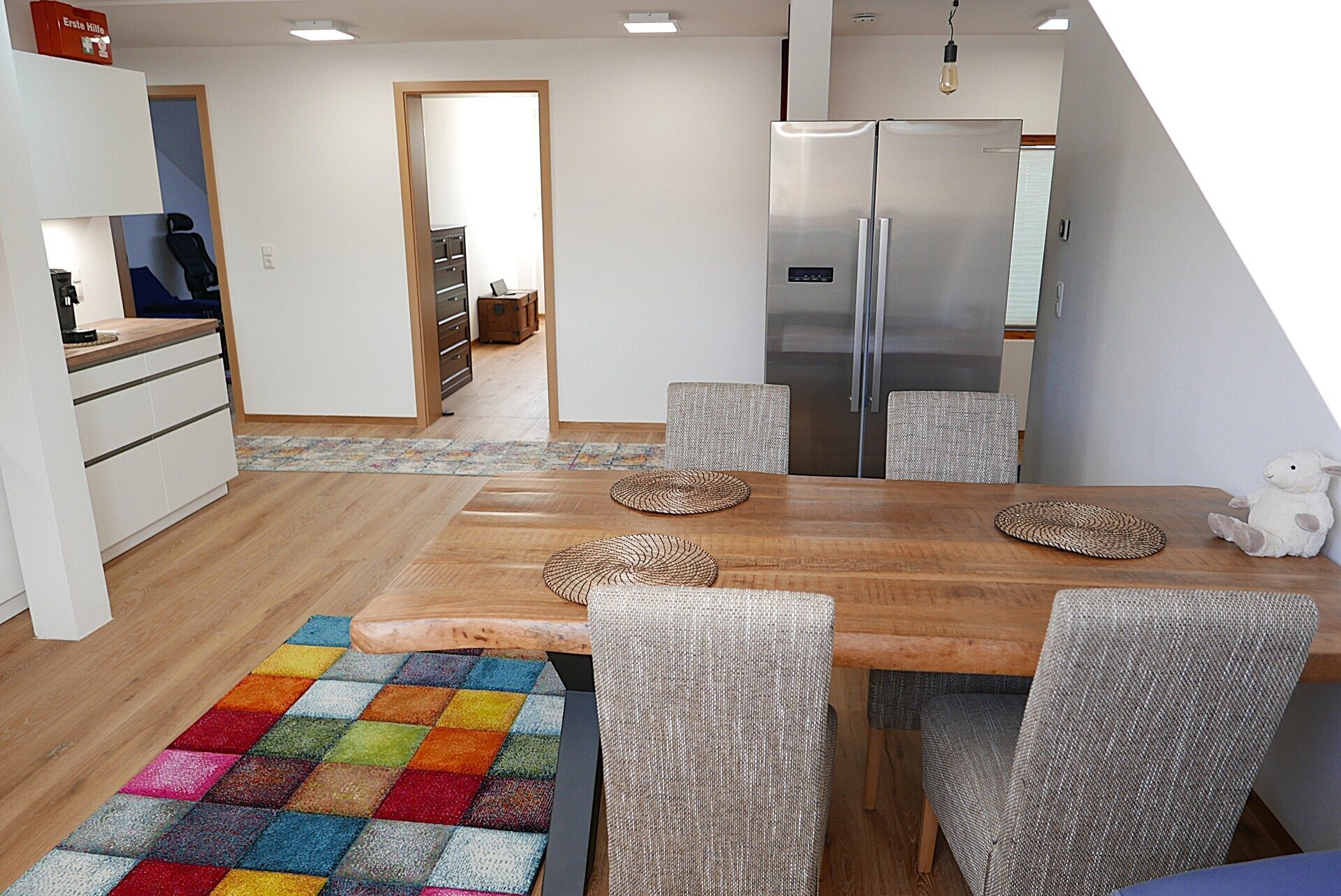 Immobilienangebot - Loßburg - Alle - Neuwertige und exclusiv ausgestattete 3-Zimmer-Eigentumswohnung am Ortsrand von Loßburg.