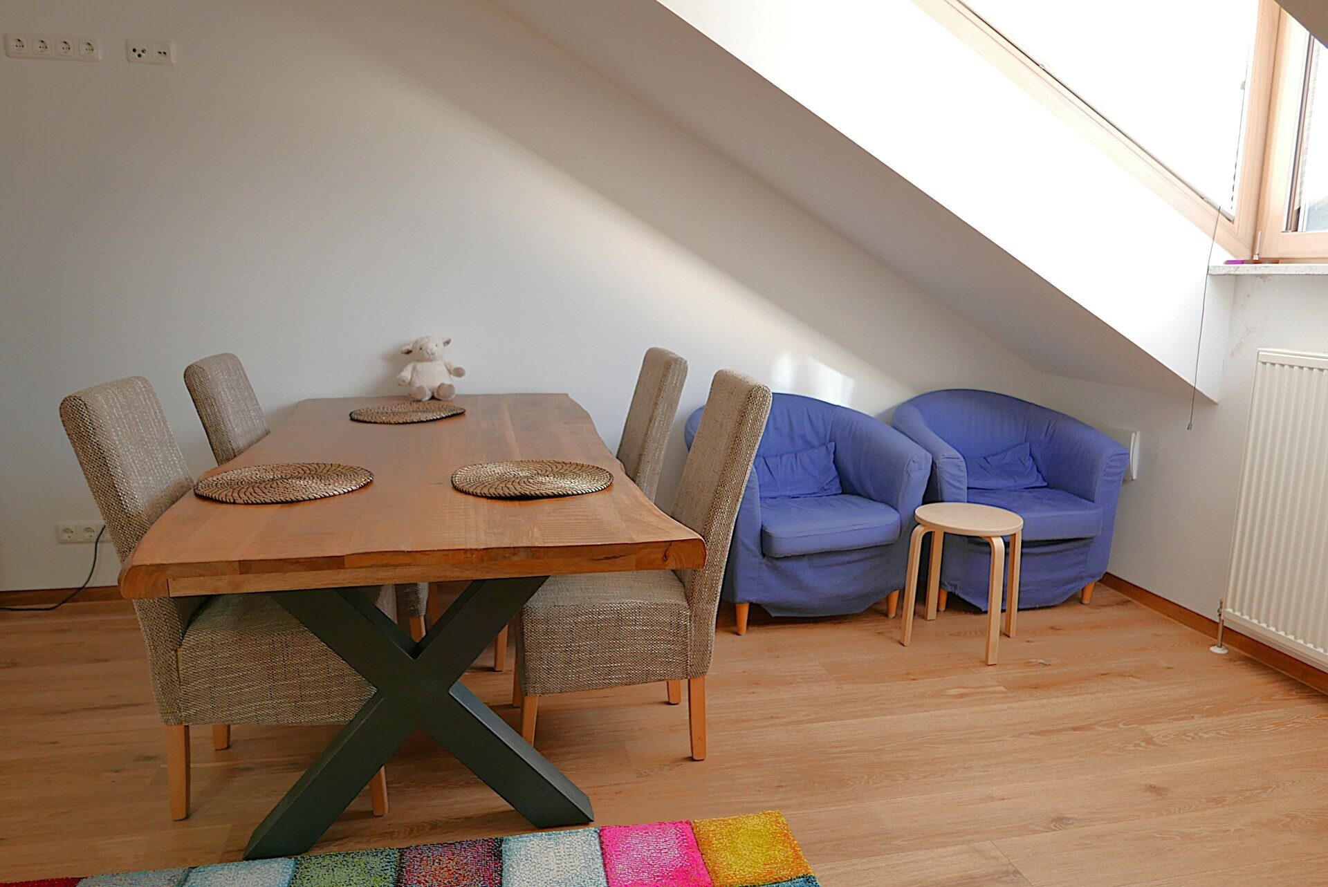 Immobilienangebot - Loßburg - Alle - Neuwertige und exclusiv ausgestattete 3-Zimmer-Eigentumswohnung am Ortsrand von Loßburg.
