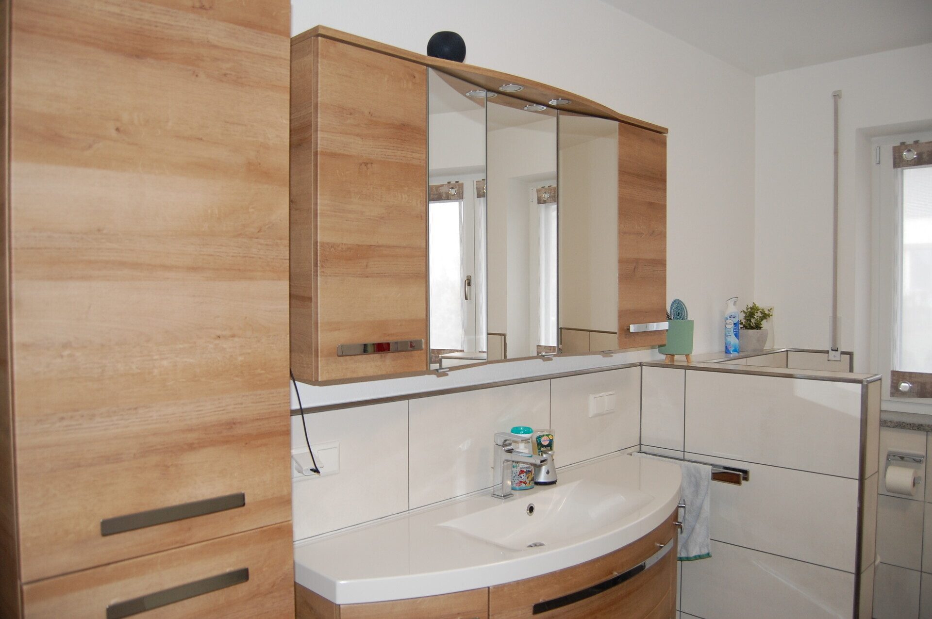 Immobilienangebot - Windberg - Alle - Neuwertige energieeffiziente Doppelhaushälfte mit PV-Anlage und großzügigem Platzangebot in Windberg