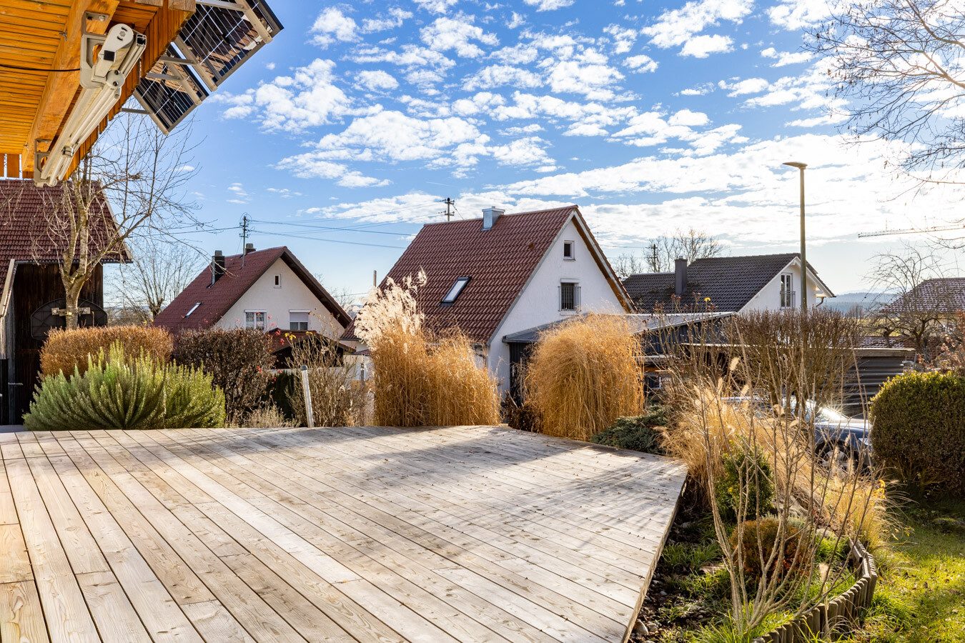 Immobilienangebot - Jengen / Beckstetten - Alle - Stilvolles Einfamilienhaus mit traumhaftem Ausblick, Doppelgarage & Vollunterkellerung