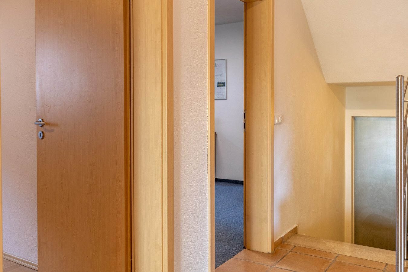 Immobilienangebot - Jengen / Beckstetten - Alle - Stilvolles Einfamilienhaus mit traumhaftem Ausblick, Doppelgarage & Vollunterkellerung