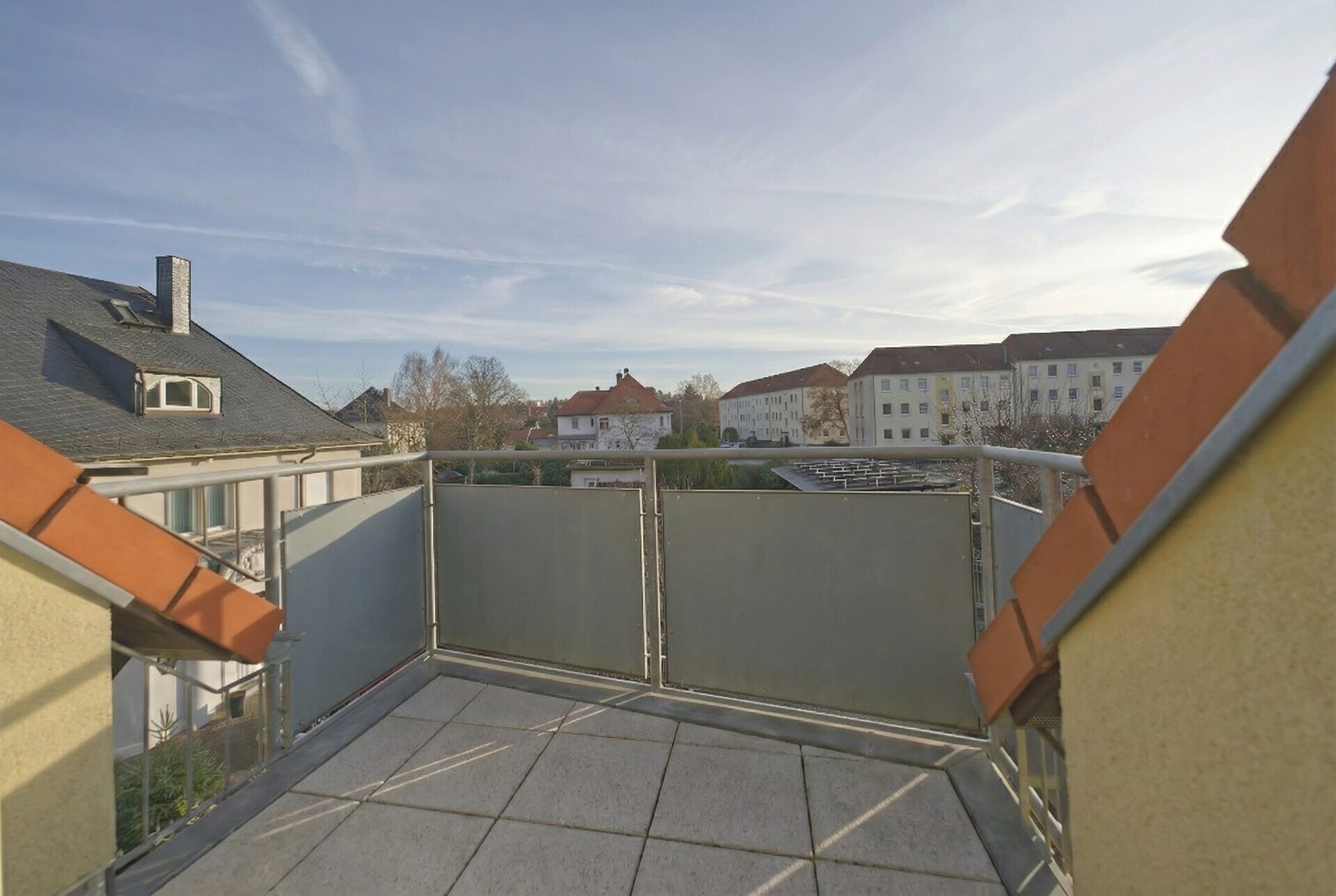 Immobilienangebot - Weißenfels - Alle - Das eigene Nest - Maisonette-Wohnung mit Sonnenbalkon 57 m² Weißenfels-West  frei nach Vereinbarung