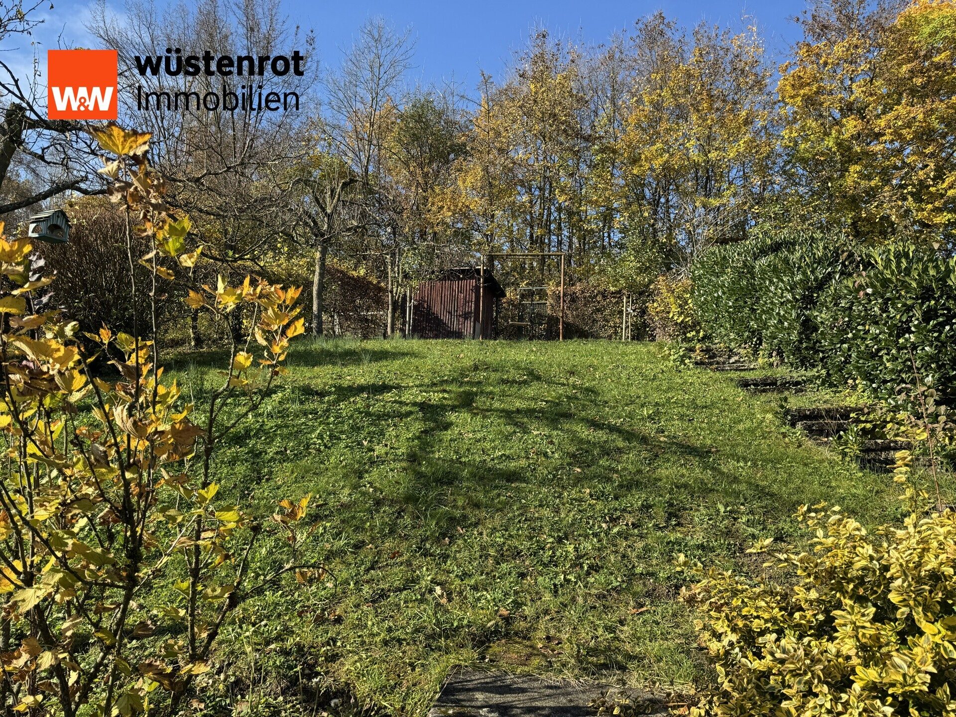 Immobilienangebot - Köngen - Alle - Ein Haus, viele Möglichkeiten – Wohnen, Arbeiten oder Vermieten in Köngen