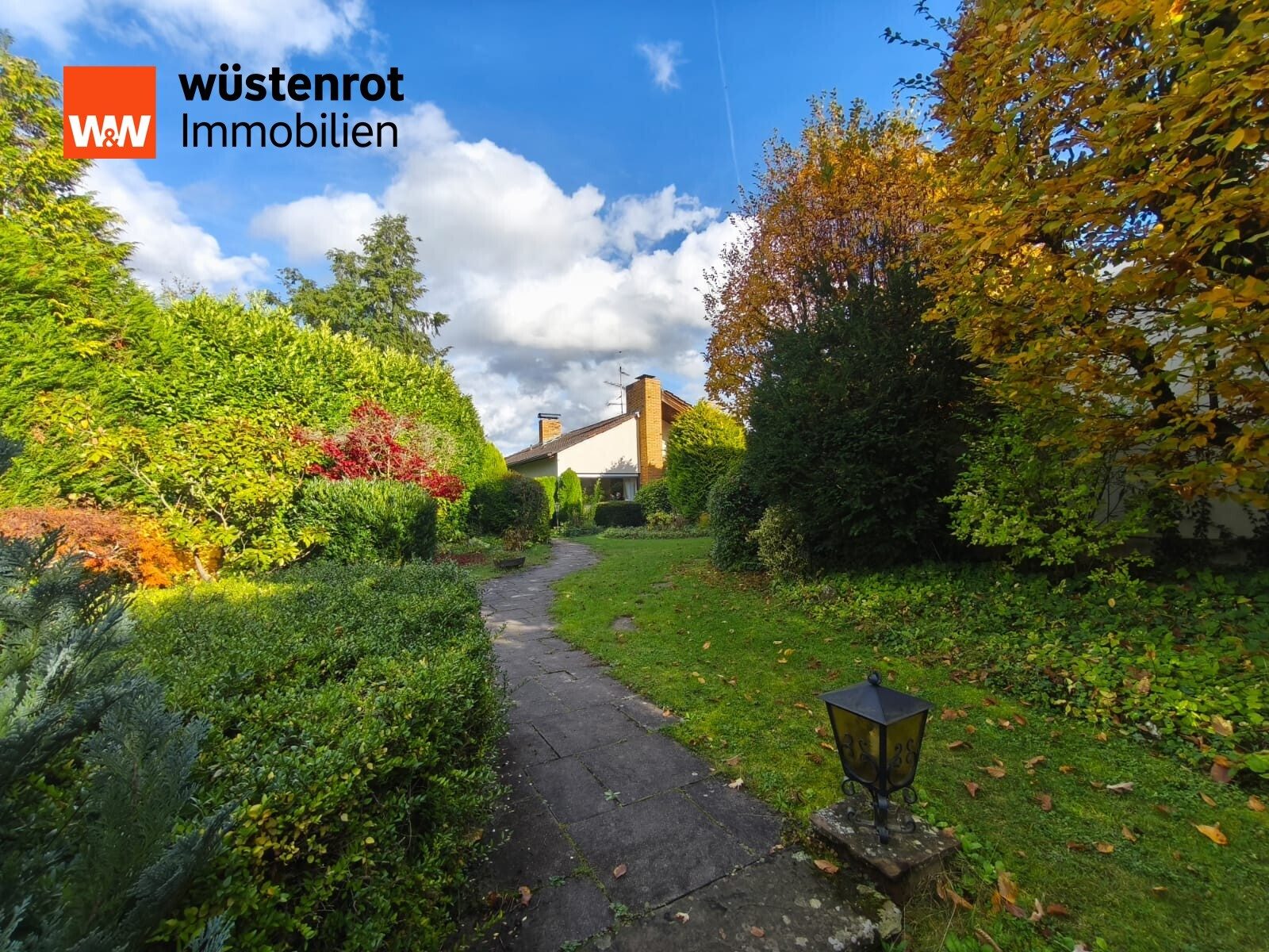 Immobilienangebot - Wiesbaden - Alle - #charmanter Bungalow mit Herrenzimmer und out door pool