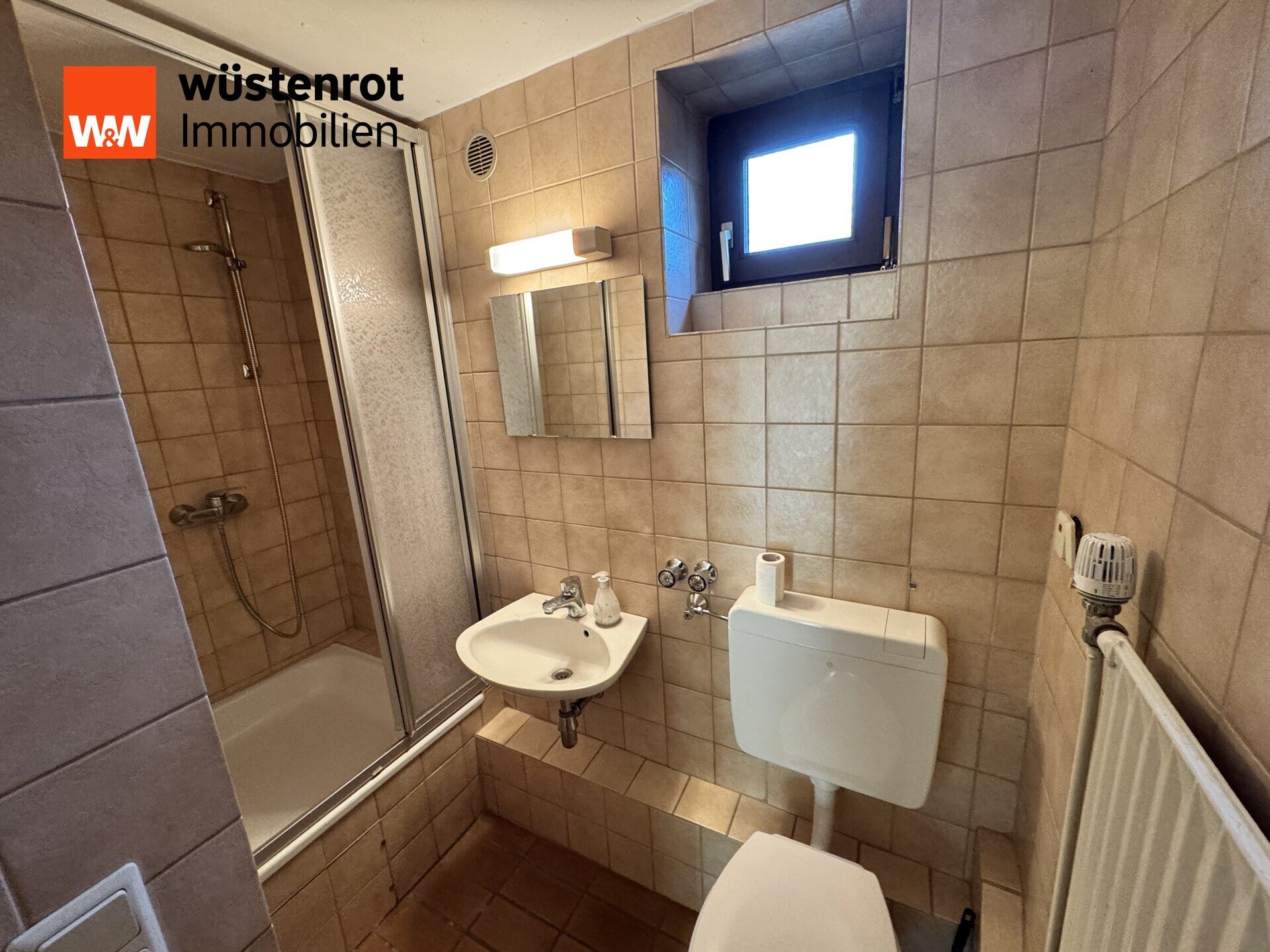 Immobilienangebot - Worms - Alle - +++WORMS-WEINSHEIM: DOPPELHAUSHÄLFTE MIT EINLIEGERWOHNUNG UND GEWERBERAUM IN RUHIGER, GRÜNER LAGE+++