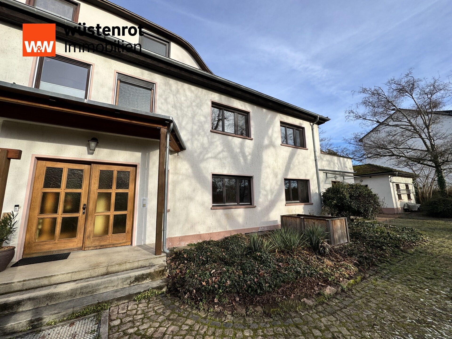Immobilienangebot - Worms - Alle - +++WORMS-WEINSHEIM: DOPPELHAUSHÄLFTE MIT EINLIEGERWOHNUNG UND GEWERBERAUM IN RUHIGER, GRÜNER LAGE+++