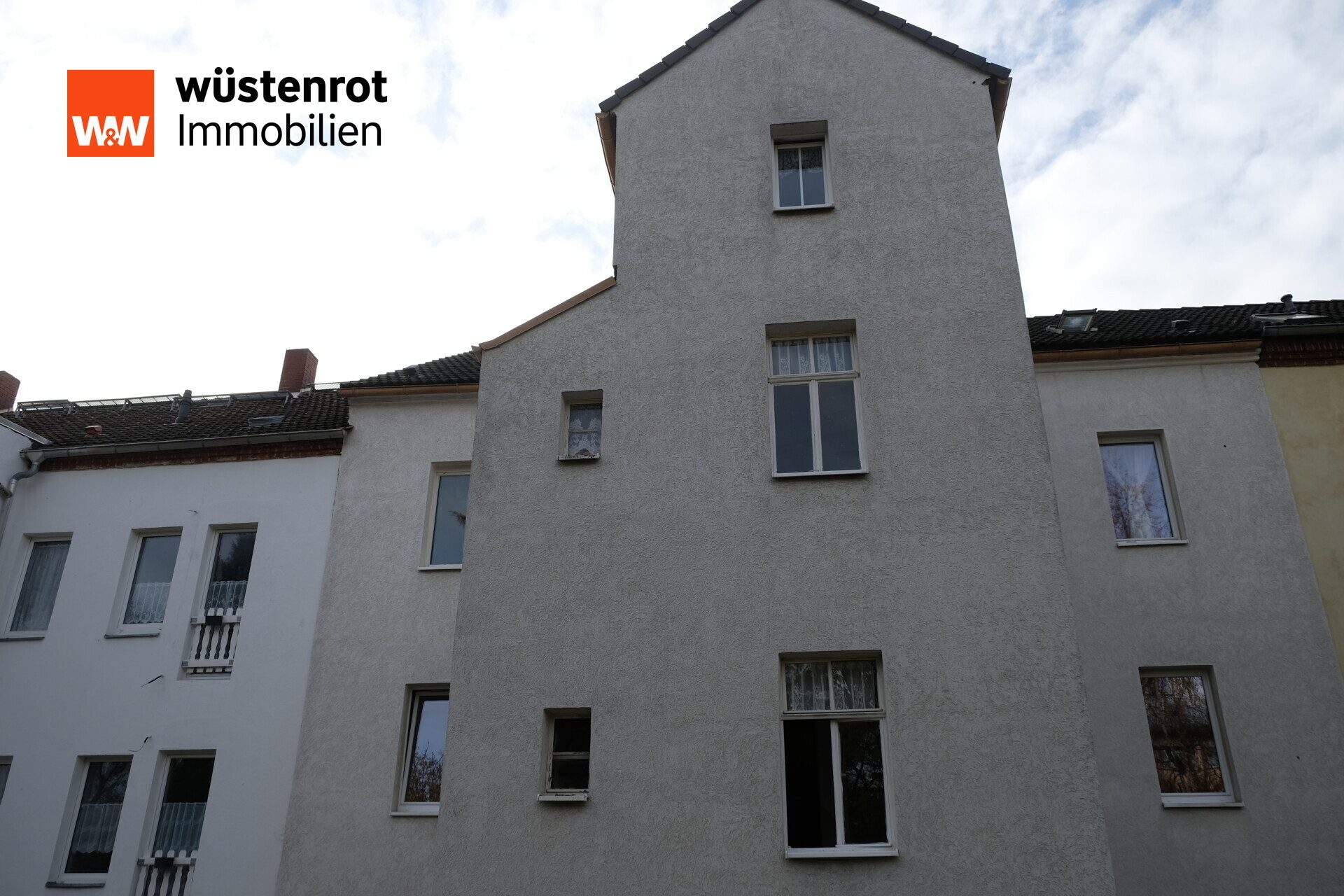 Immobilienangebot - Roßwein - Alle - Großzügige 5-Raum-ETW in Roßwein – saniert, renoviert, vermietet, ideal zur Kapitalanlage