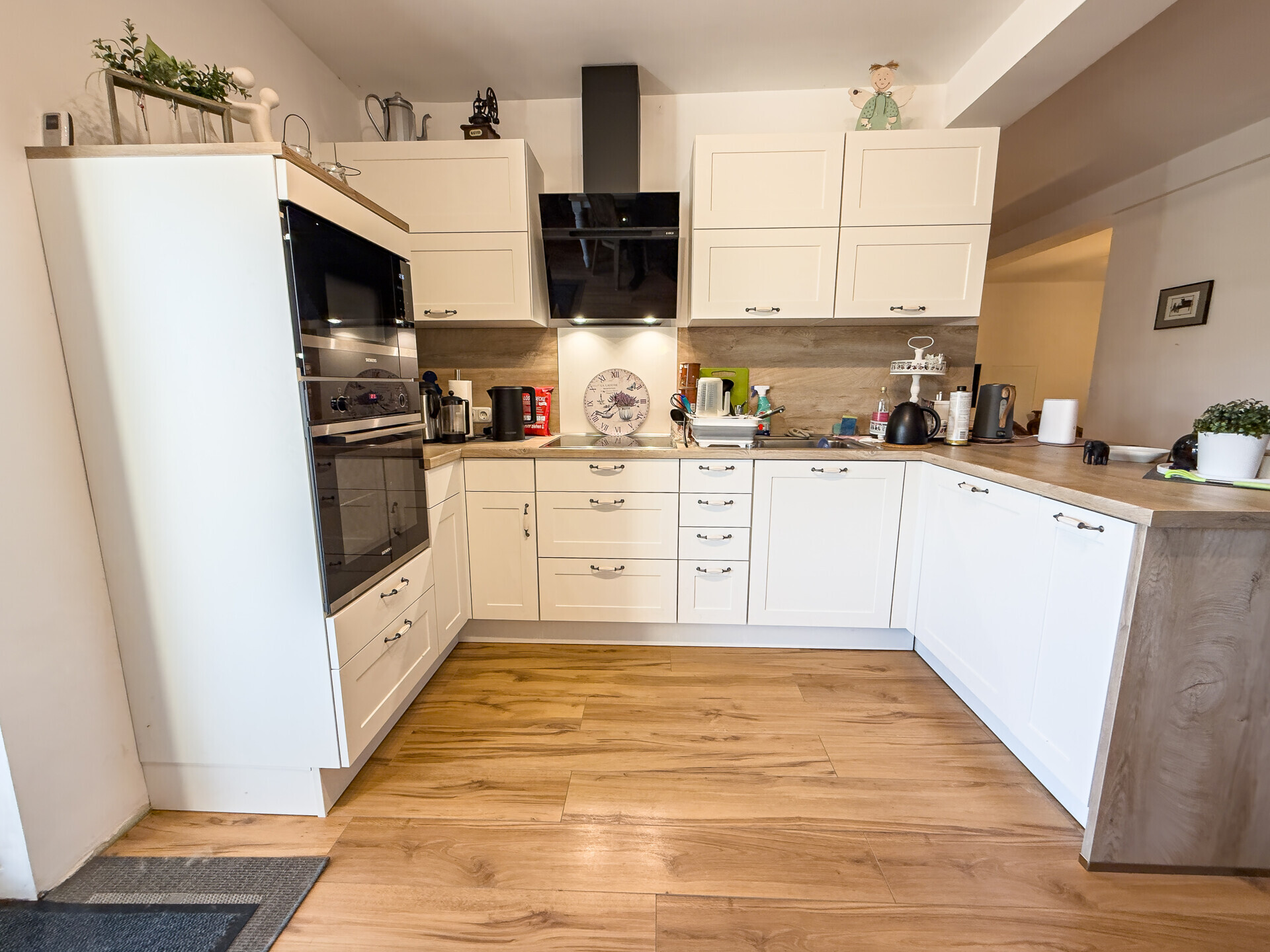 Immobilienangebot - Butjadingen - Alle - Charmantes Einfamilienhaus mit Einliegerwohnung und guten Möglichkeiten für Pferdehaltung