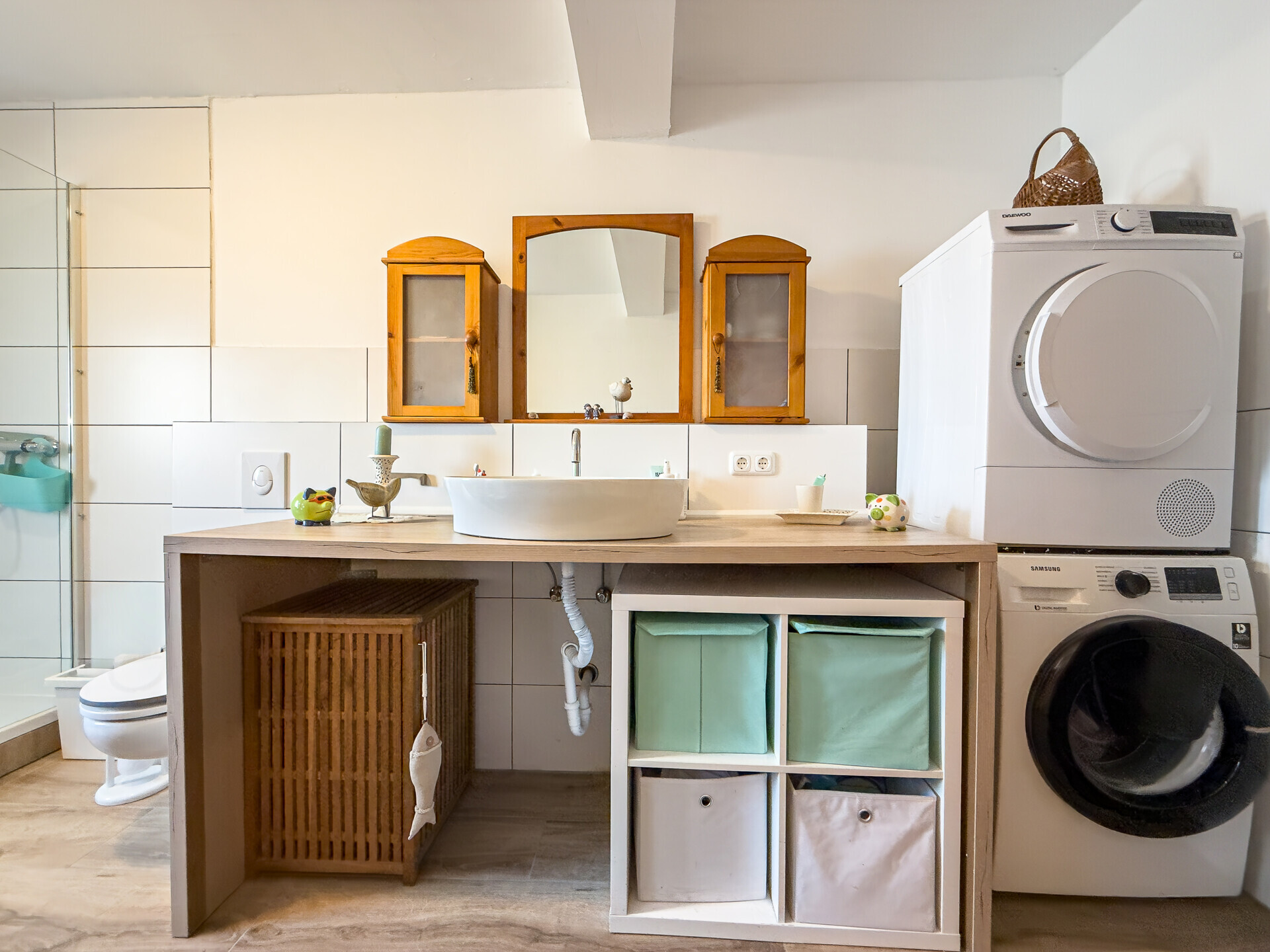 Immobilienangebot - Butjadingen - Alle - Charmantes Einfamilienhaus mit Einliegerwohnung und guten Möglichkeiten für Pferdehaltung