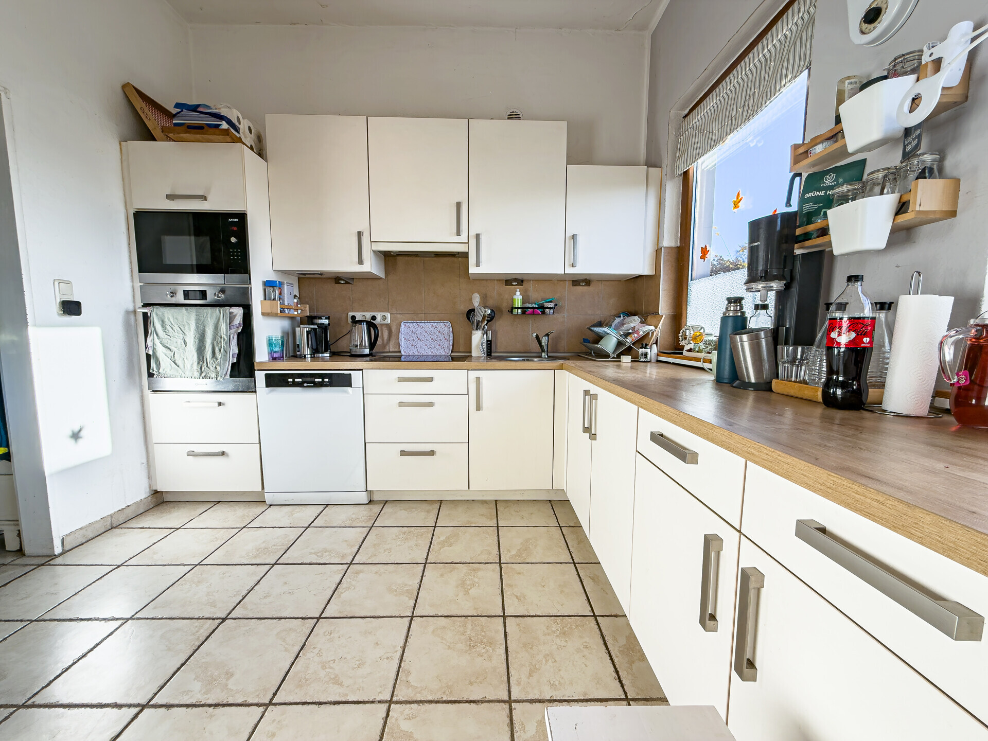 Immobilienangebot - Butjadingen - Alle - Charmantes Einfamilienhaus mit Einliegerwohnung und guten Möglichkeiten für Pferdehaltung