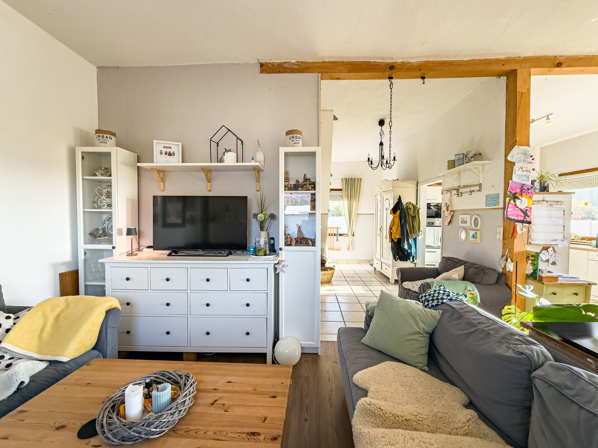 Immobilienangebot - Butjadingen - Alle - Charmantes Einfamilienhaus mit Einliegerwohnung und guten Möglichkeiten für Pferdehaltung