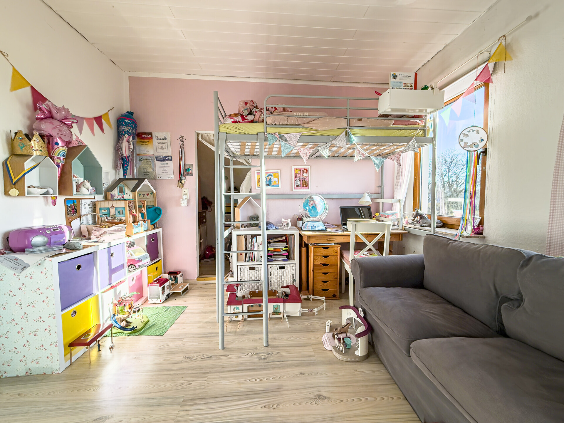 Immobilienangebot - Butjadingen - Alle - Charmantes Einfamilienhaus mit Einliegerwohnung und guten Möglichkeiten für Pferdehaltung