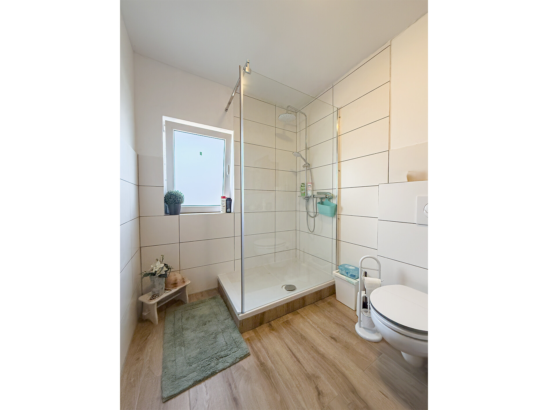 Immobilienangebot - Butjadingen - Alle - Charmantes Einfamilienhaus mit Einliegerwohnung und guten Möglichkeiten für Pferdehaltung