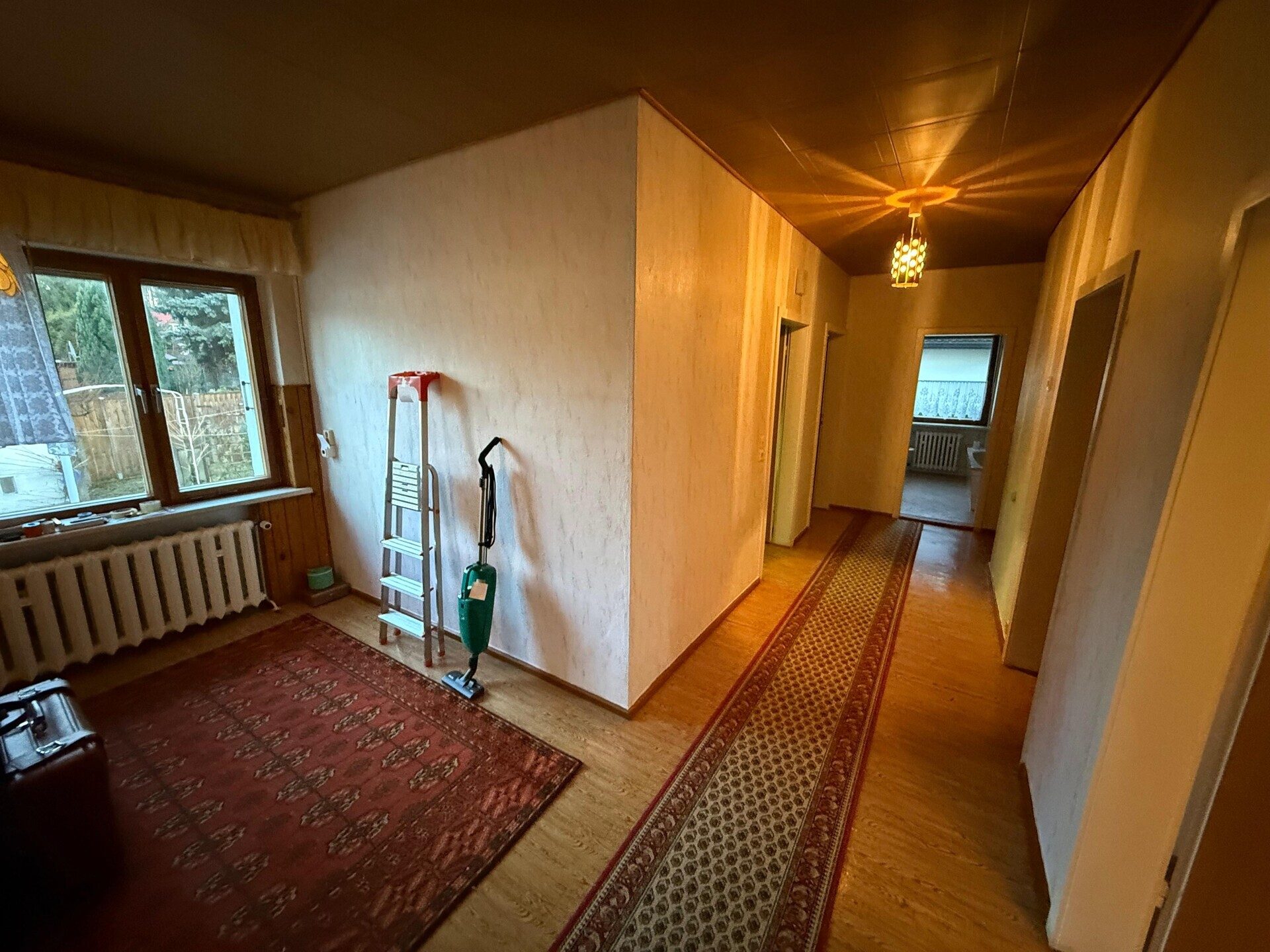 Immobilienangebot - Treuenbrietzen - Alle - Wohnen am Waldrand – Gepflegtes Einfamilienhaus mit großem Potenzial und idealer Lage in Treuenbrietzen
