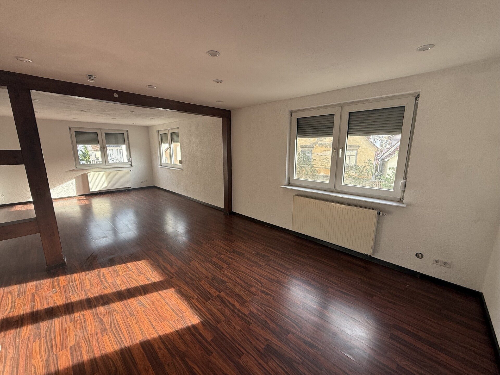 Immobilienangebot - Neuhausen auf den Fildern - Alle - Doppelhaushälfte mit Potenzial in zentraler Lage von Neuhausen - provisionsfrei!