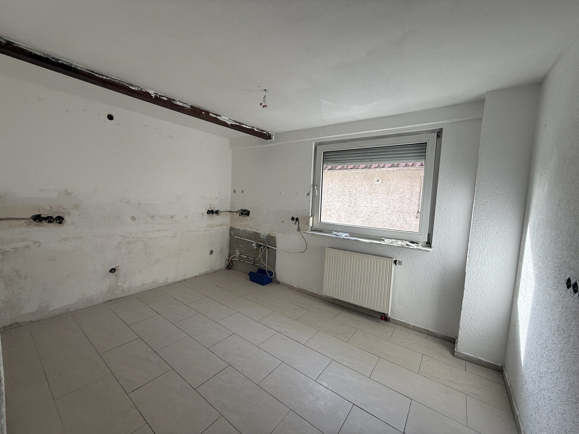 Immobilienangebot - Neuhausen auf den Fildern - Alle - Doppelhaushälfte mit Potenzial in zentraler Lage von Neuhausen - provisionsfrei!