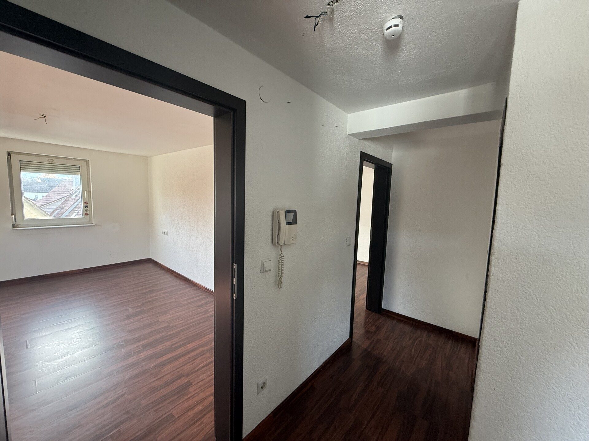 Immobilienangebot - Neuhausen auf den Fildern - Alle - Doppelhaushälfte mit Potenzial in zentraler Lage von Neuhausen - provisionsfrei!