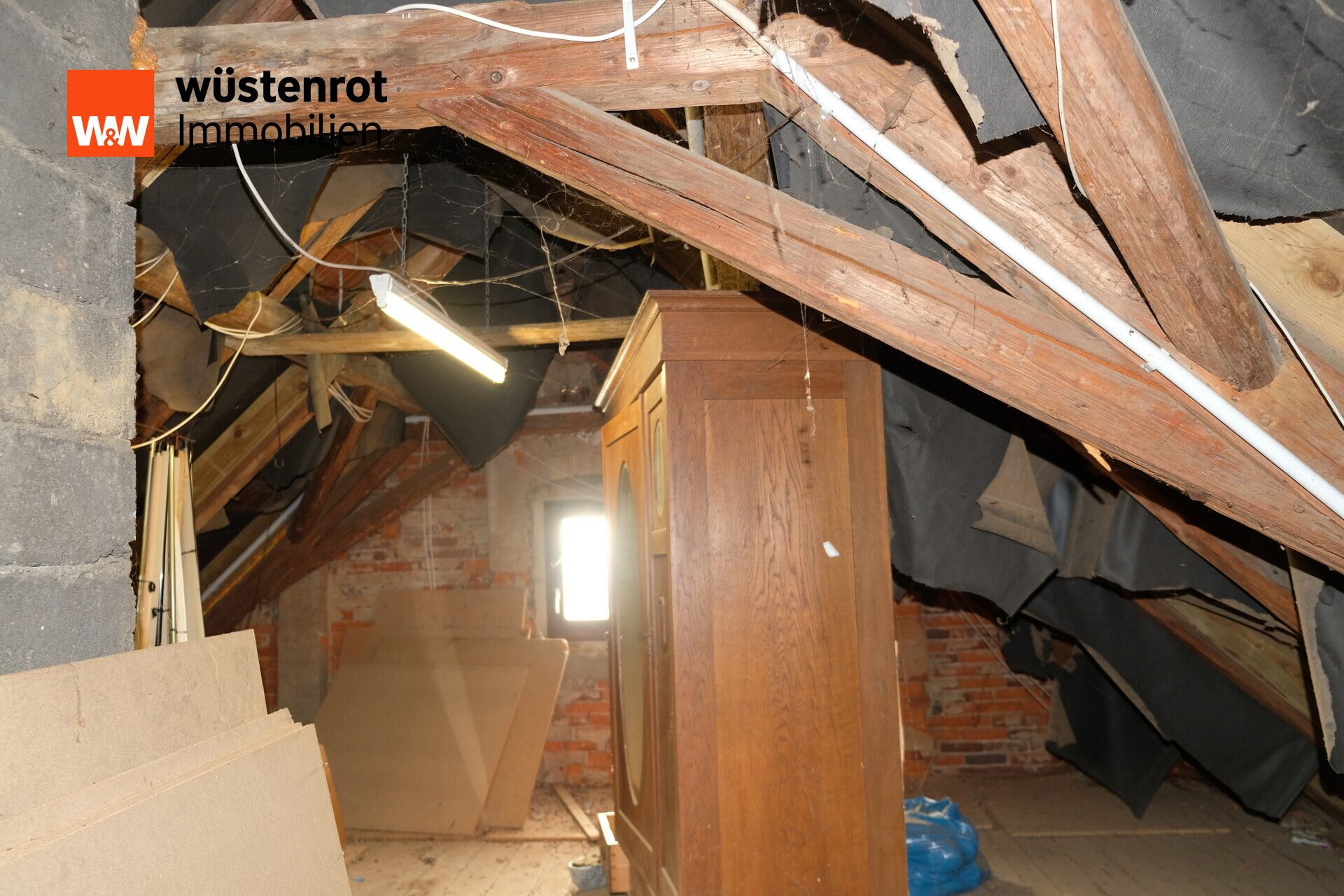 Immobilienangebot - Roßwein / Naußlitz - Alle - Gemütliches, modernisiertes EFH in Roßwein-Naußlitz – Sofort bezugsfertig!