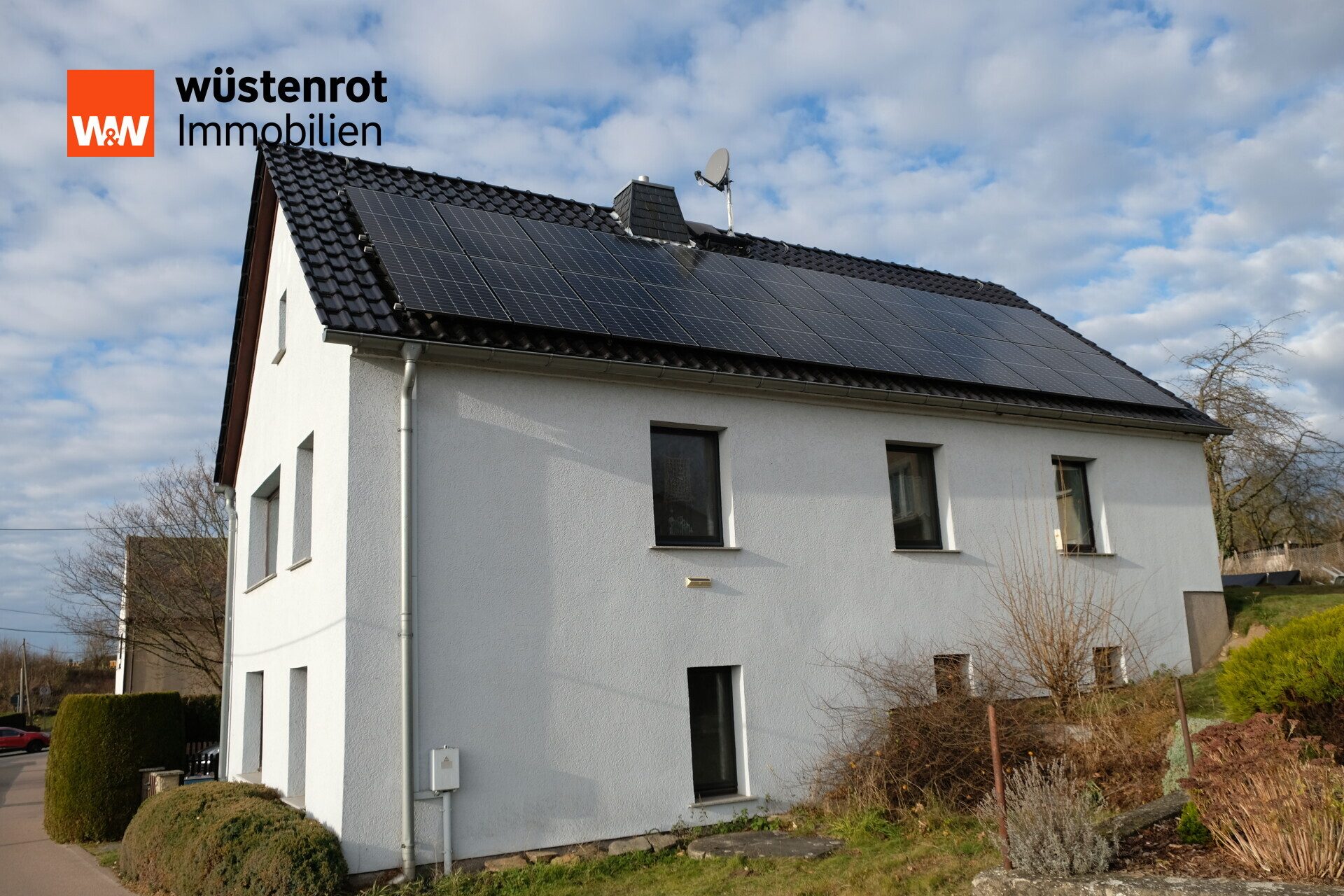 Immobilienangebot - Roßwein / Naußlitz - Alle - Gemütliches, modernisiertes EFH in Roßwein-Naußlitz – Sofort bezugsfertig!
