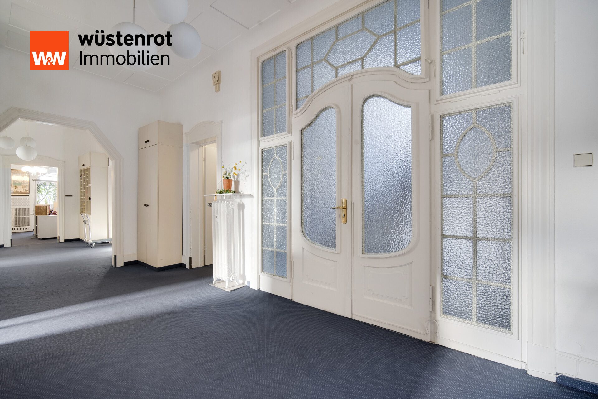 Immobilienangebot - Stuttgart - Alle - Exklusives Denkmal-Objekt in Bestlage: Historisches Stadtpalais als Wohnresidenz oder Kanzlei