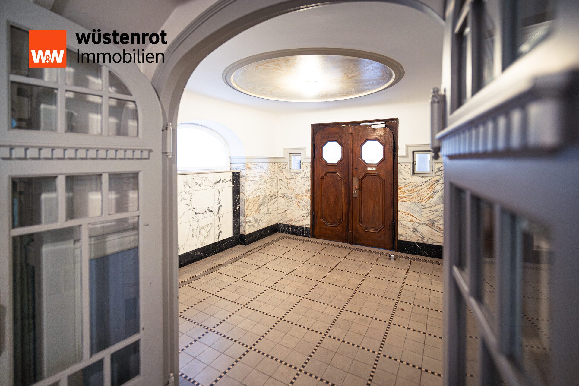 Immobilienangebot - Stuttgart - Alle - Exklusives Denkmal-Objekt in Bestlage: Historisches Stadtpalais als Wohnresidenz oder Kanzlei